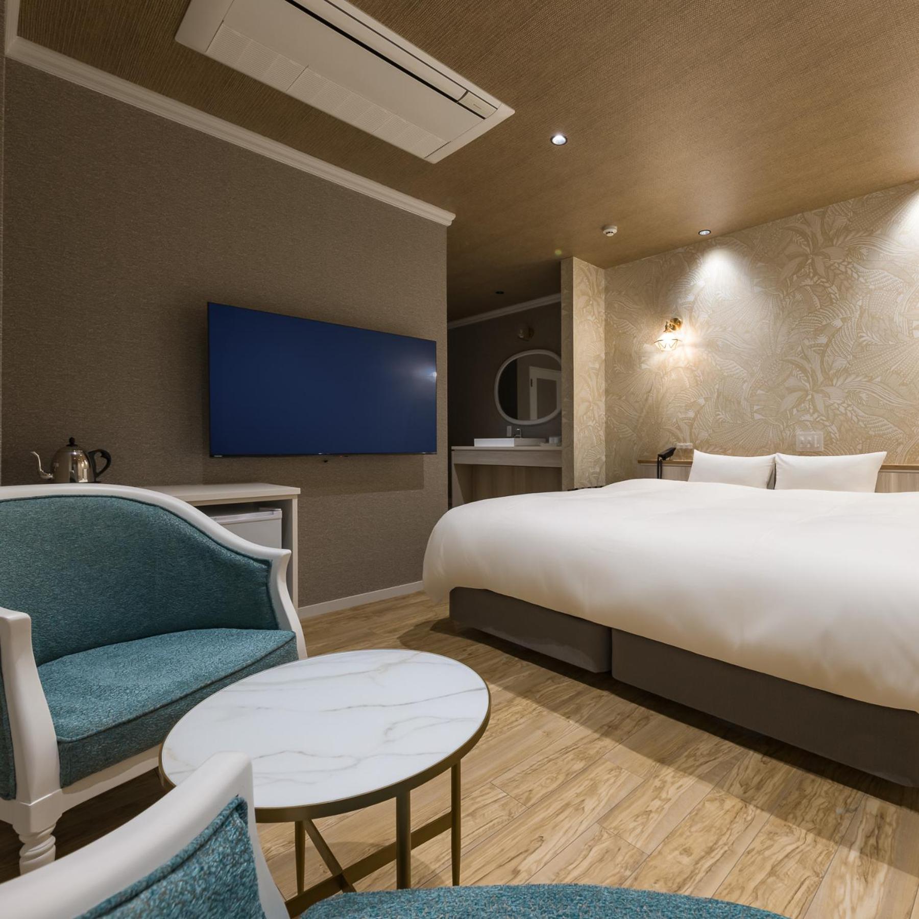Double Room - Photo 13
