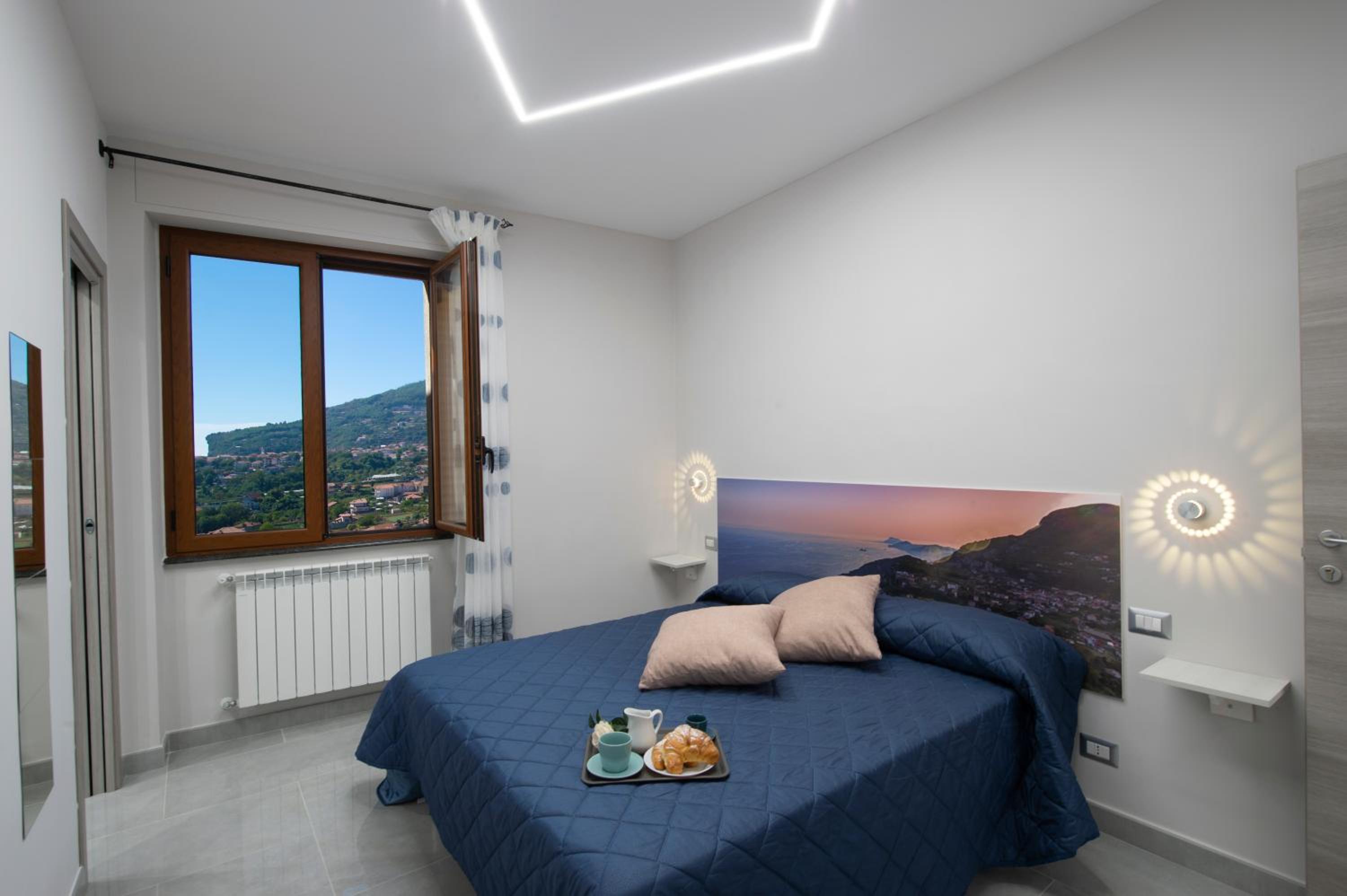 Double Room with Mountain View