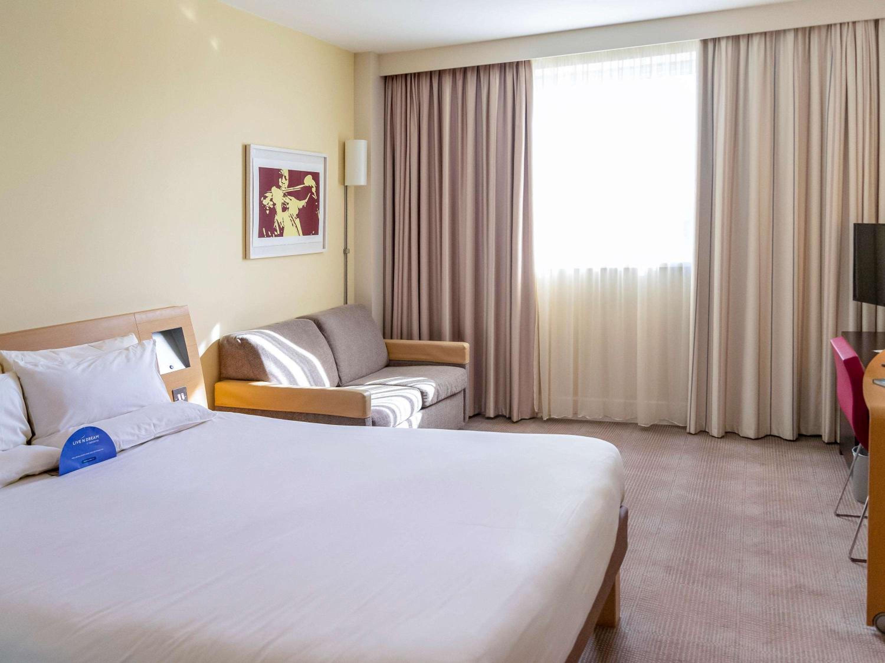 Double Room - Photo 9
