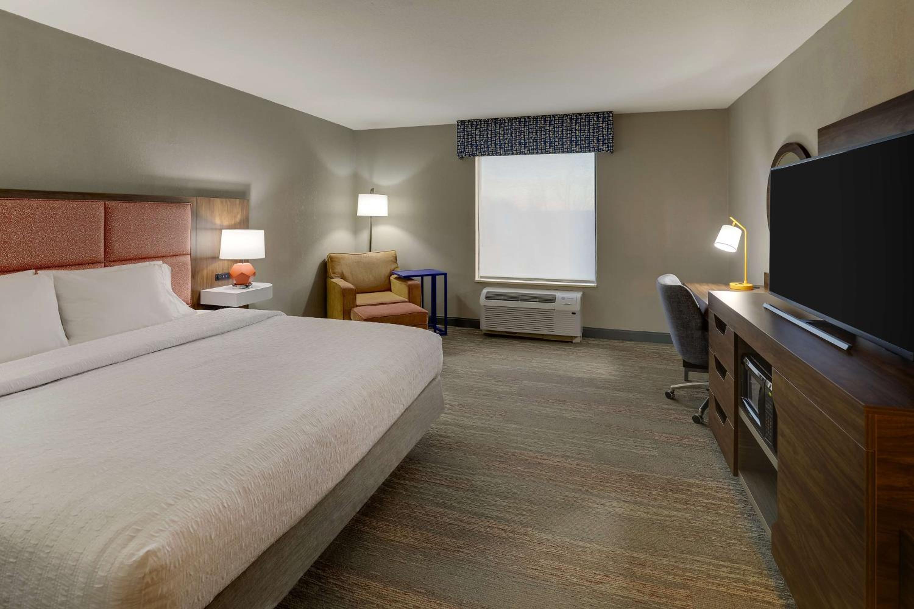 King Room - Mobility Access/Non-Smoking photo 1