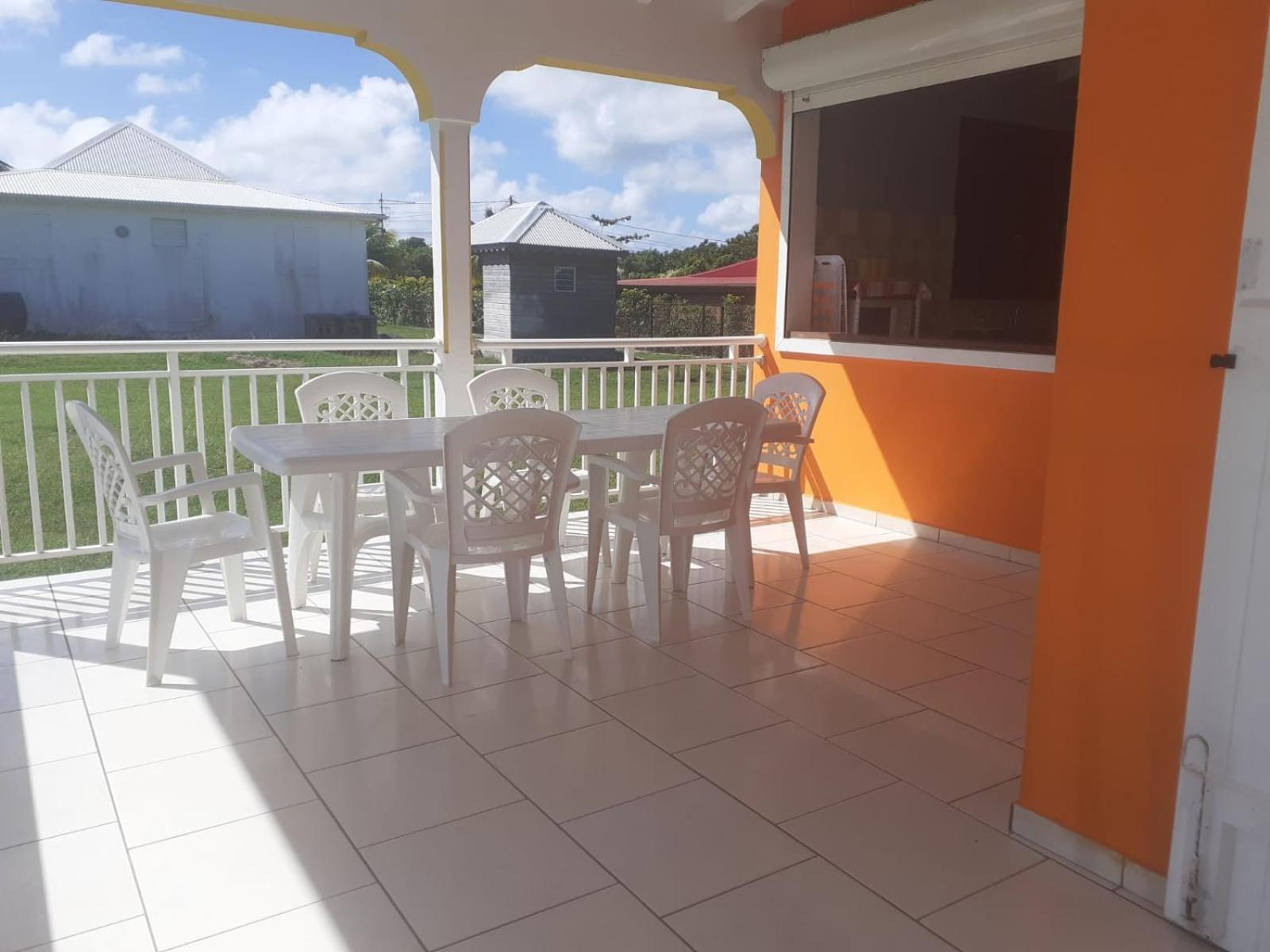 Three-Bedroom Villa photo 1