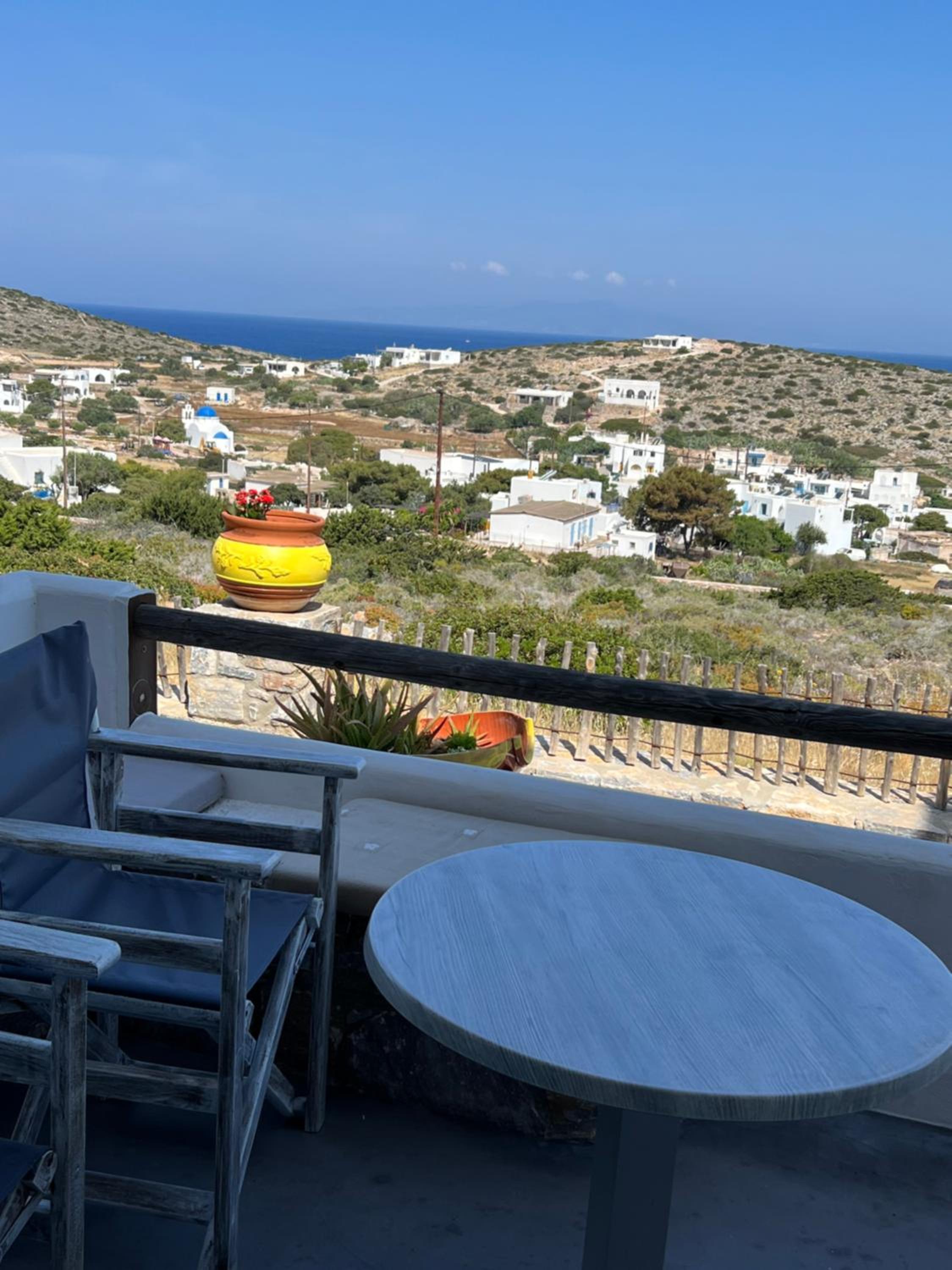 Double Room with Balcony - Photo 11
