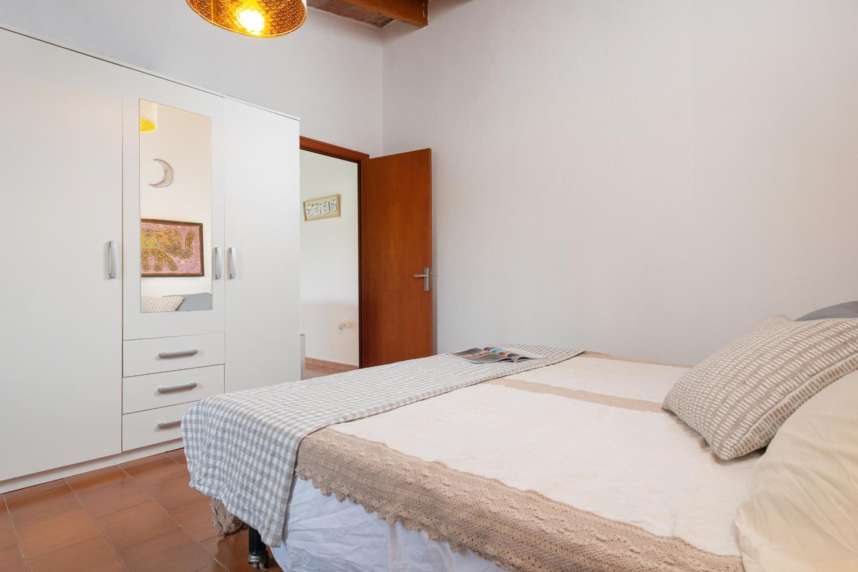 Three-Bedroom House photo 2