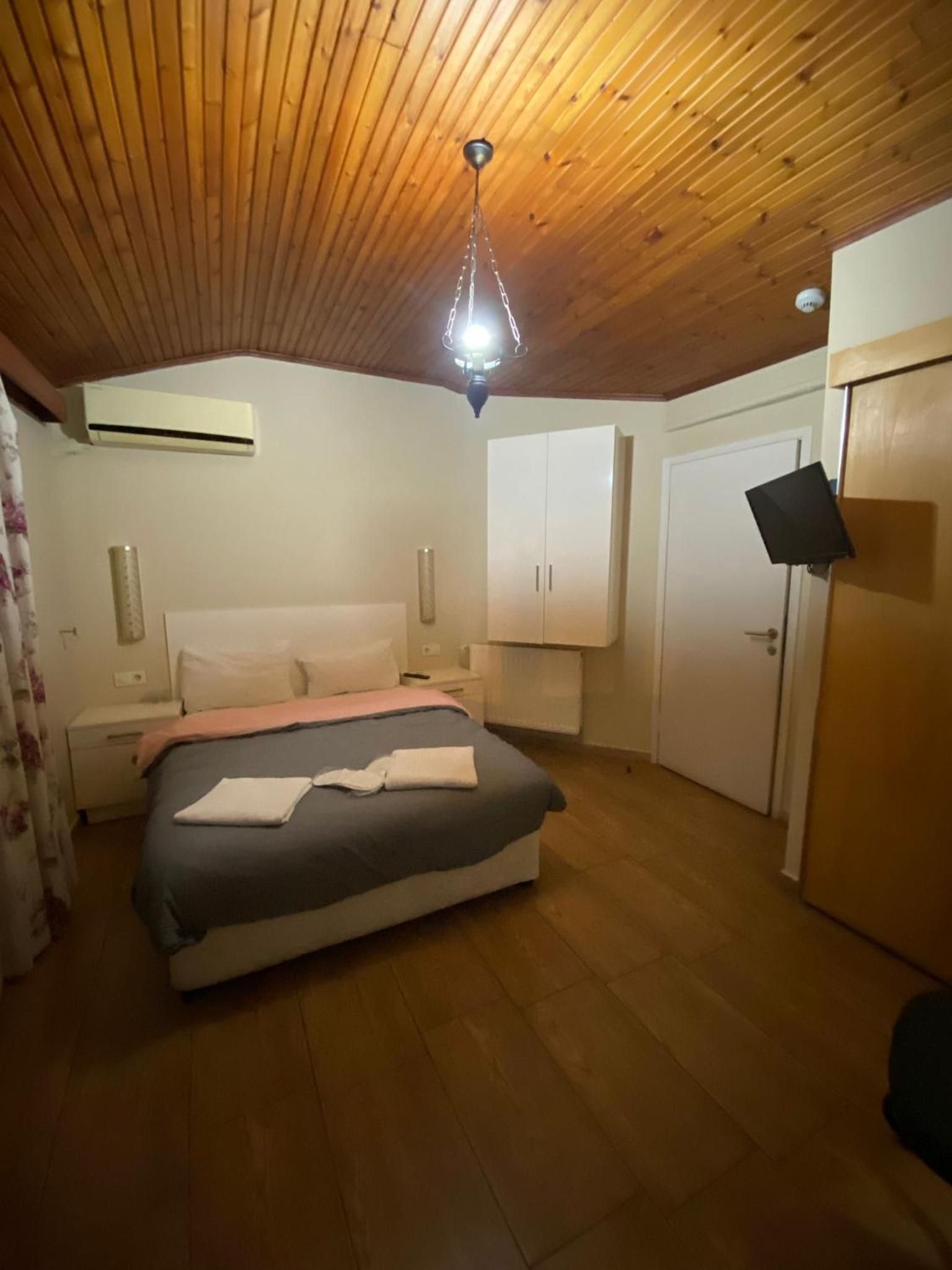 Double Room with Lake View