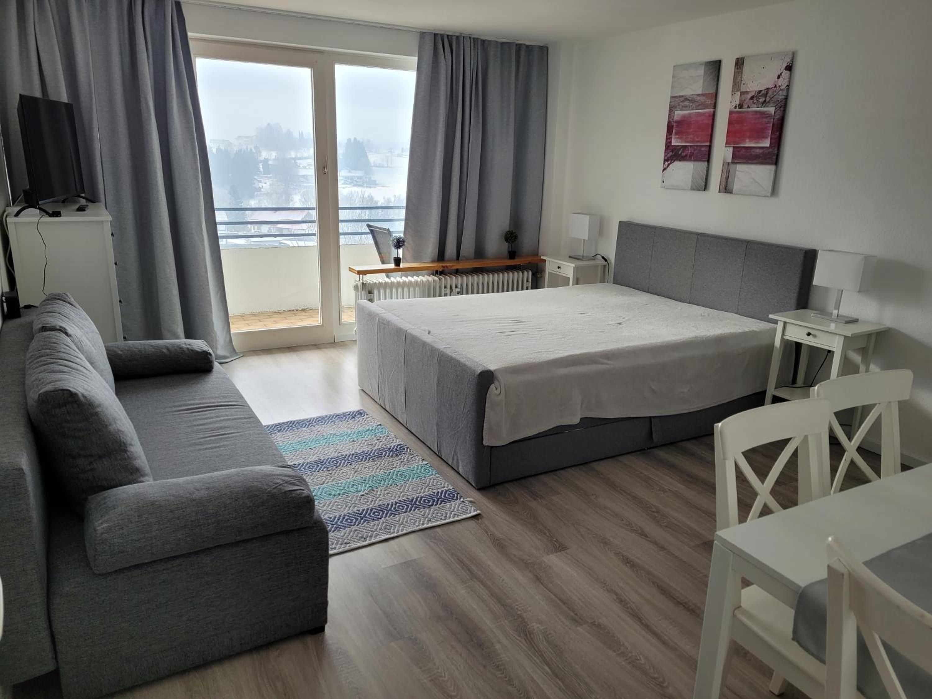 One-Bedroom Apartment with Balcony