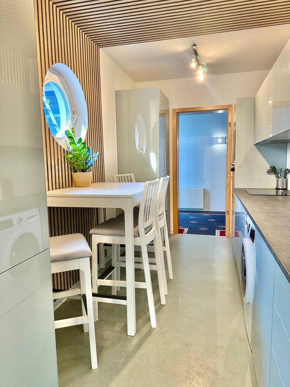 Deluxe Double or Twin Room with River View photo 2