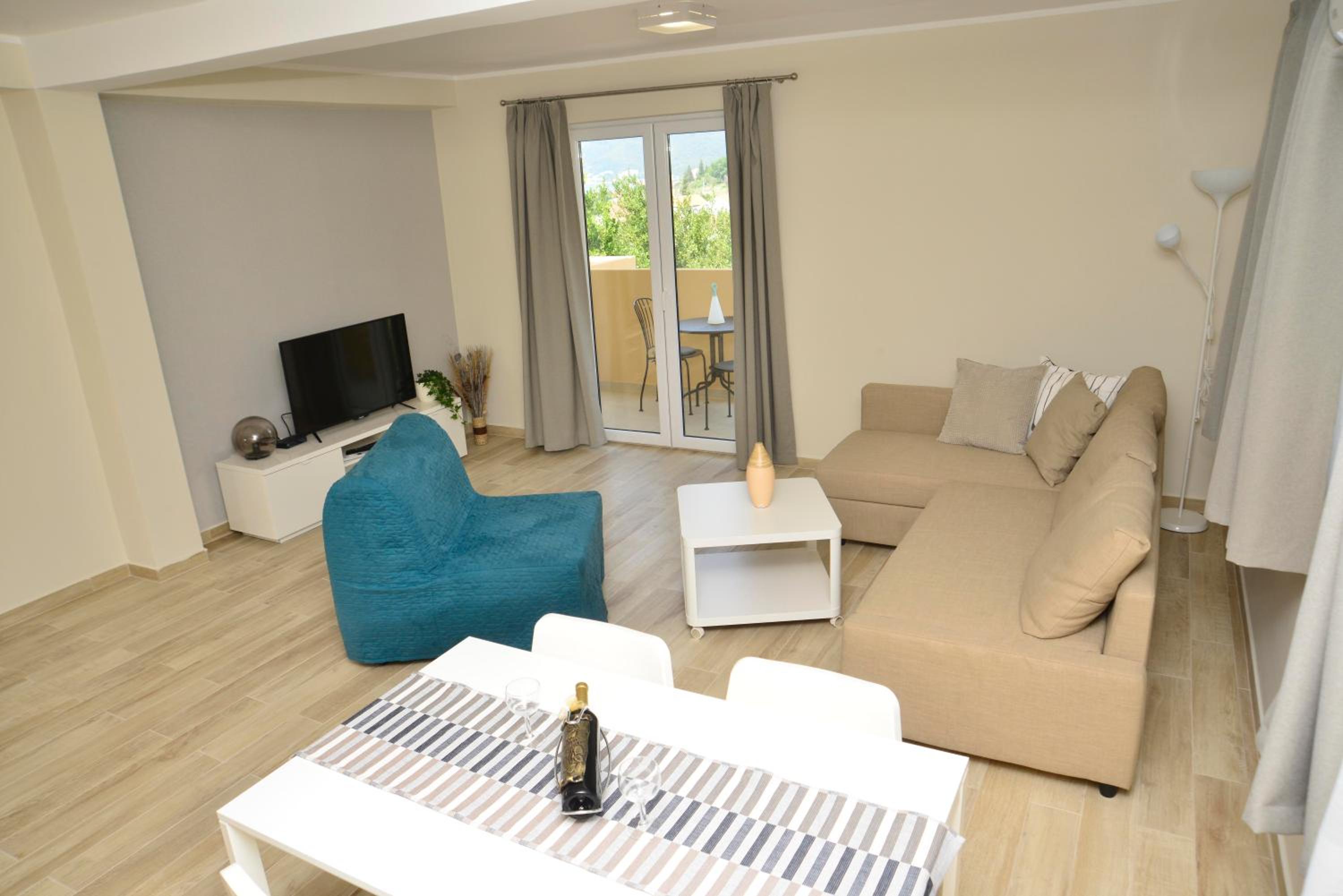 Studio Apartment