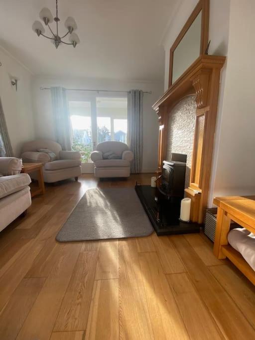 Three-Bedroom House photo 1