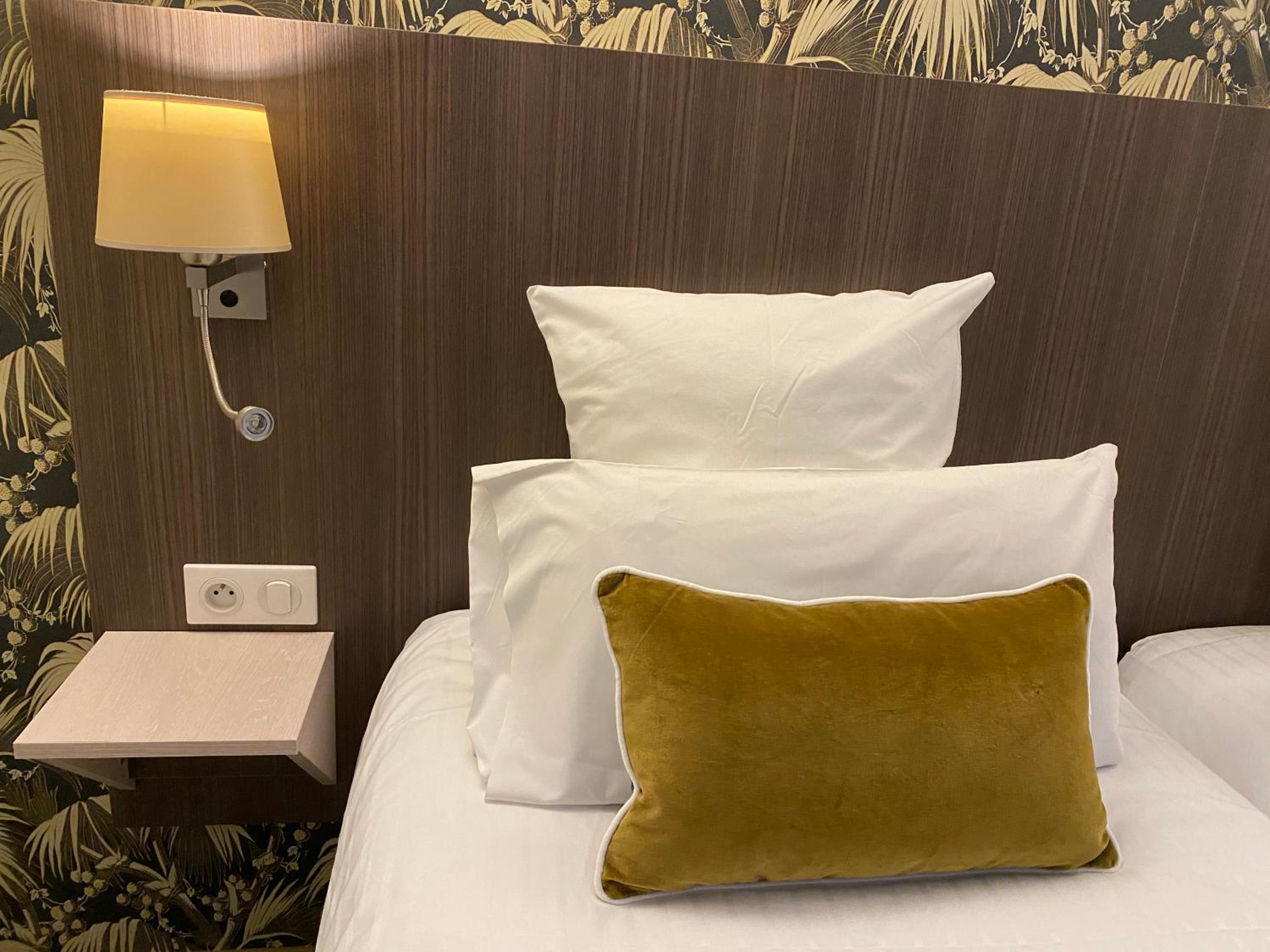 Twin Room with Bath