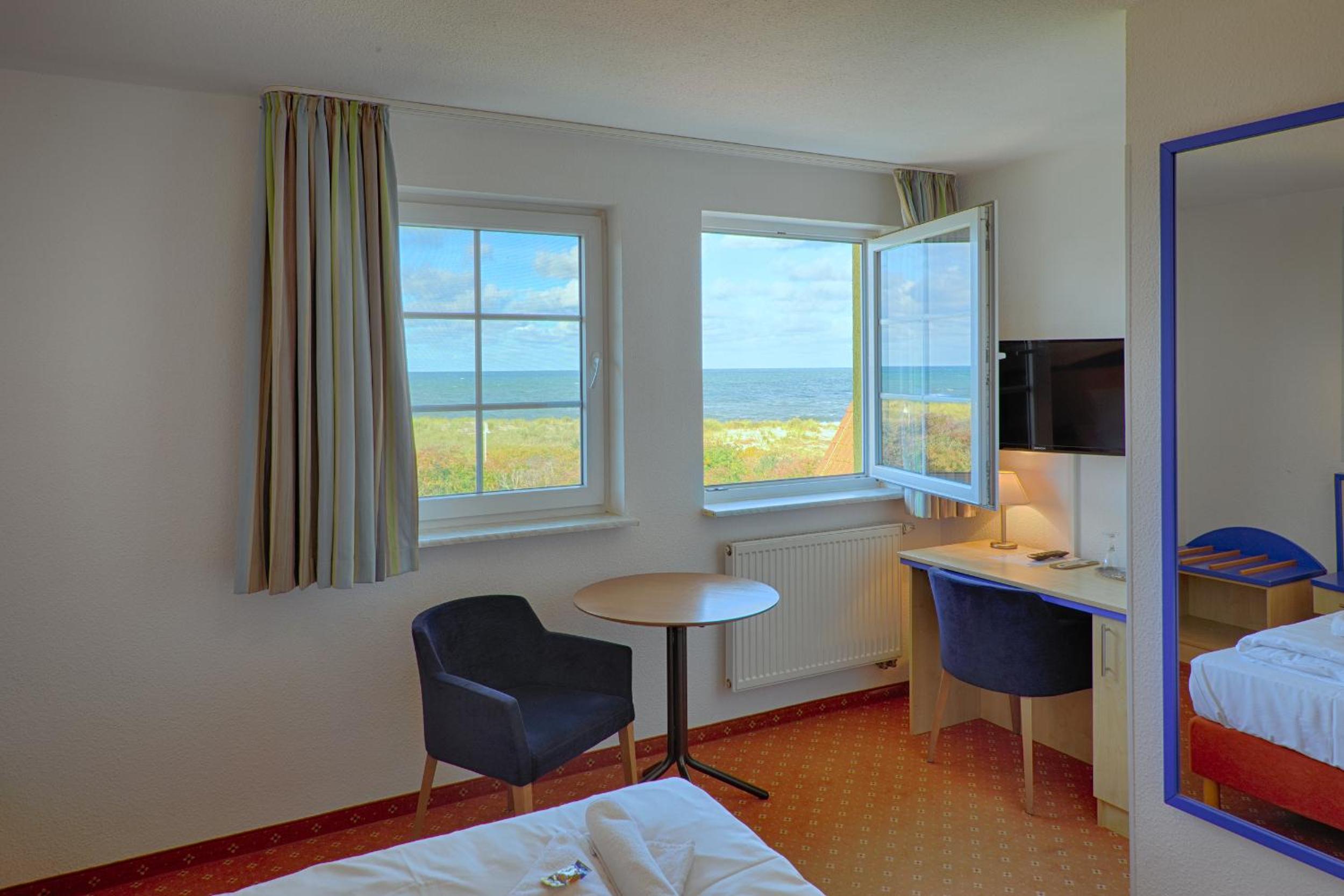  Standard Double Room With Seaview photo 3