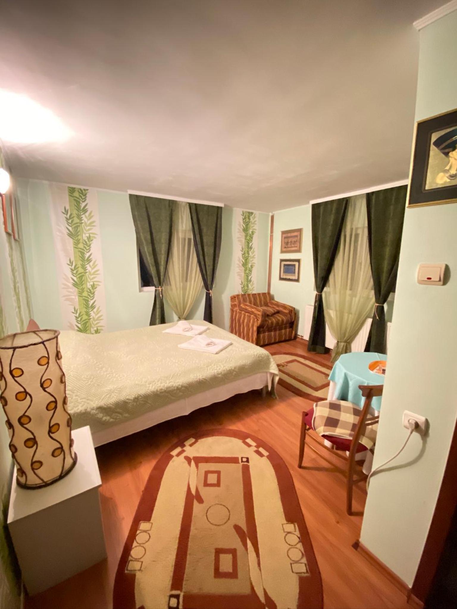 King Room with Garden View - Photo 1