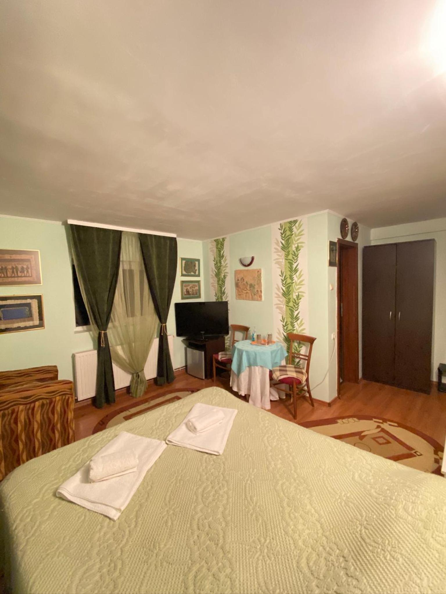 King Room with Garden View - Photo 3