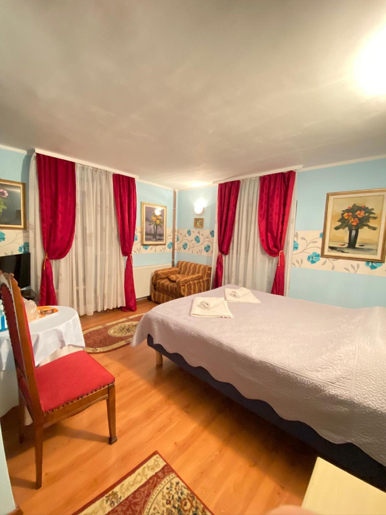 King Room with Mountain View - Photo 1