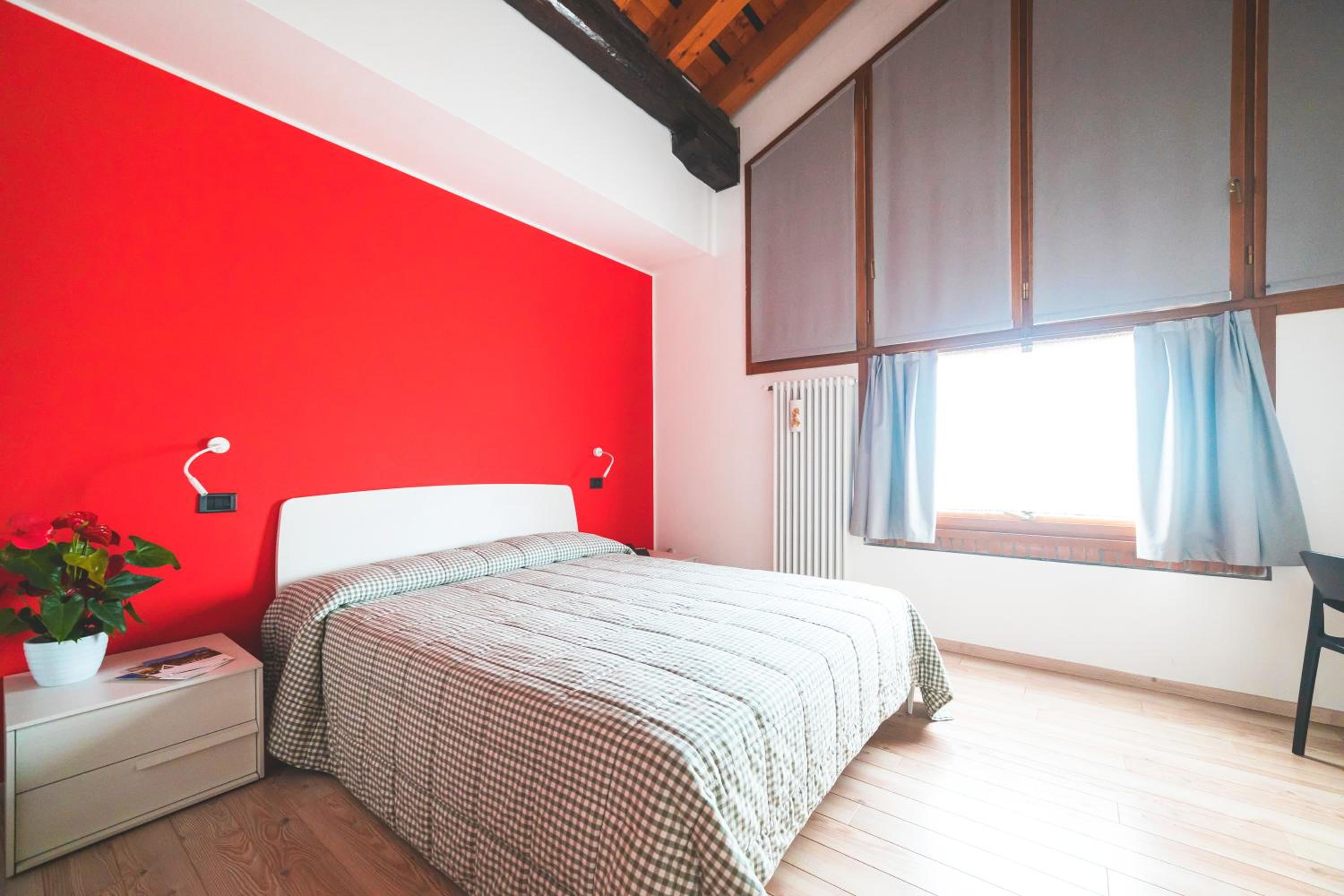 Double or Twin Room photo 3