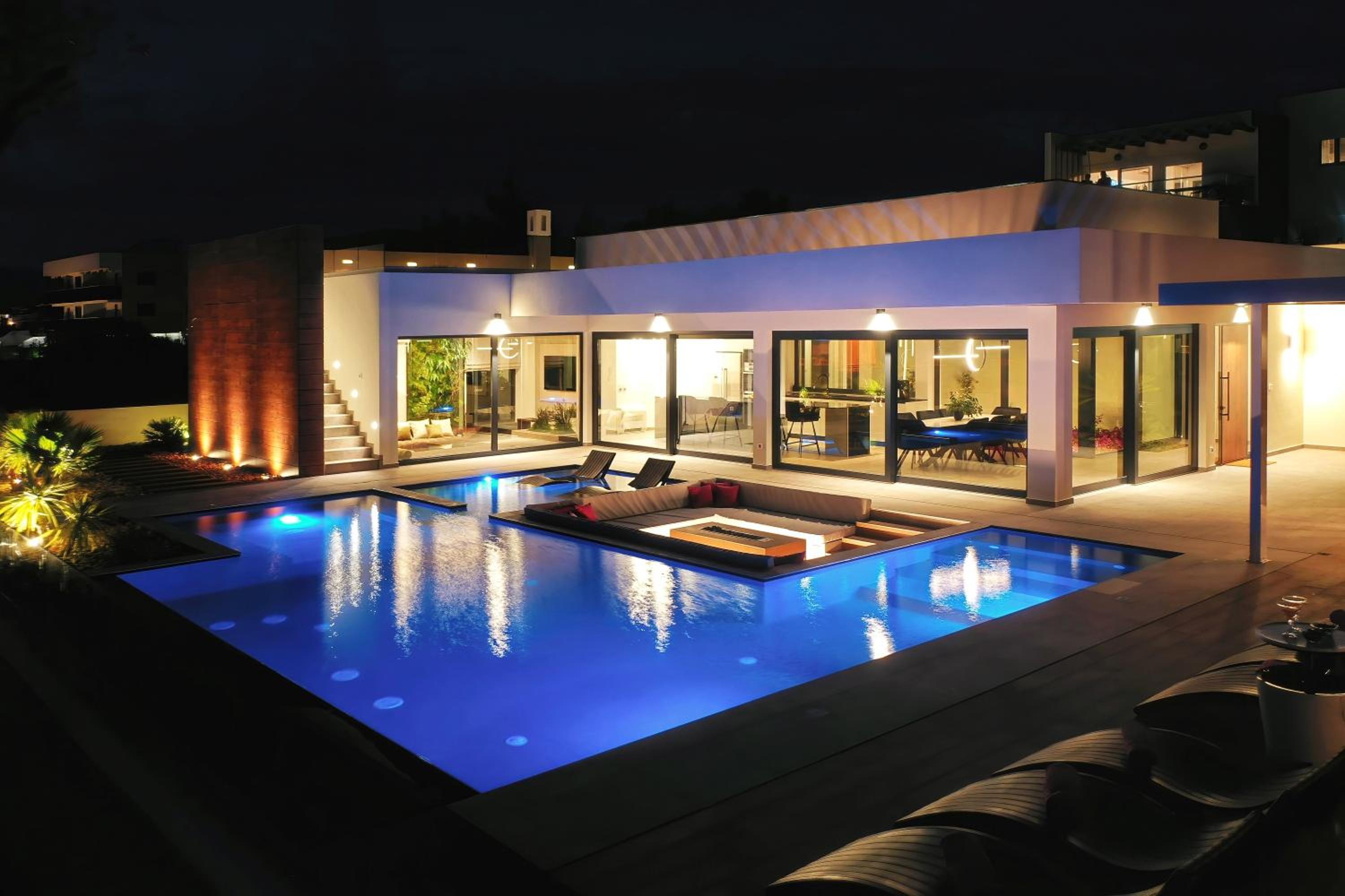 Villa - Beach Front photo 2