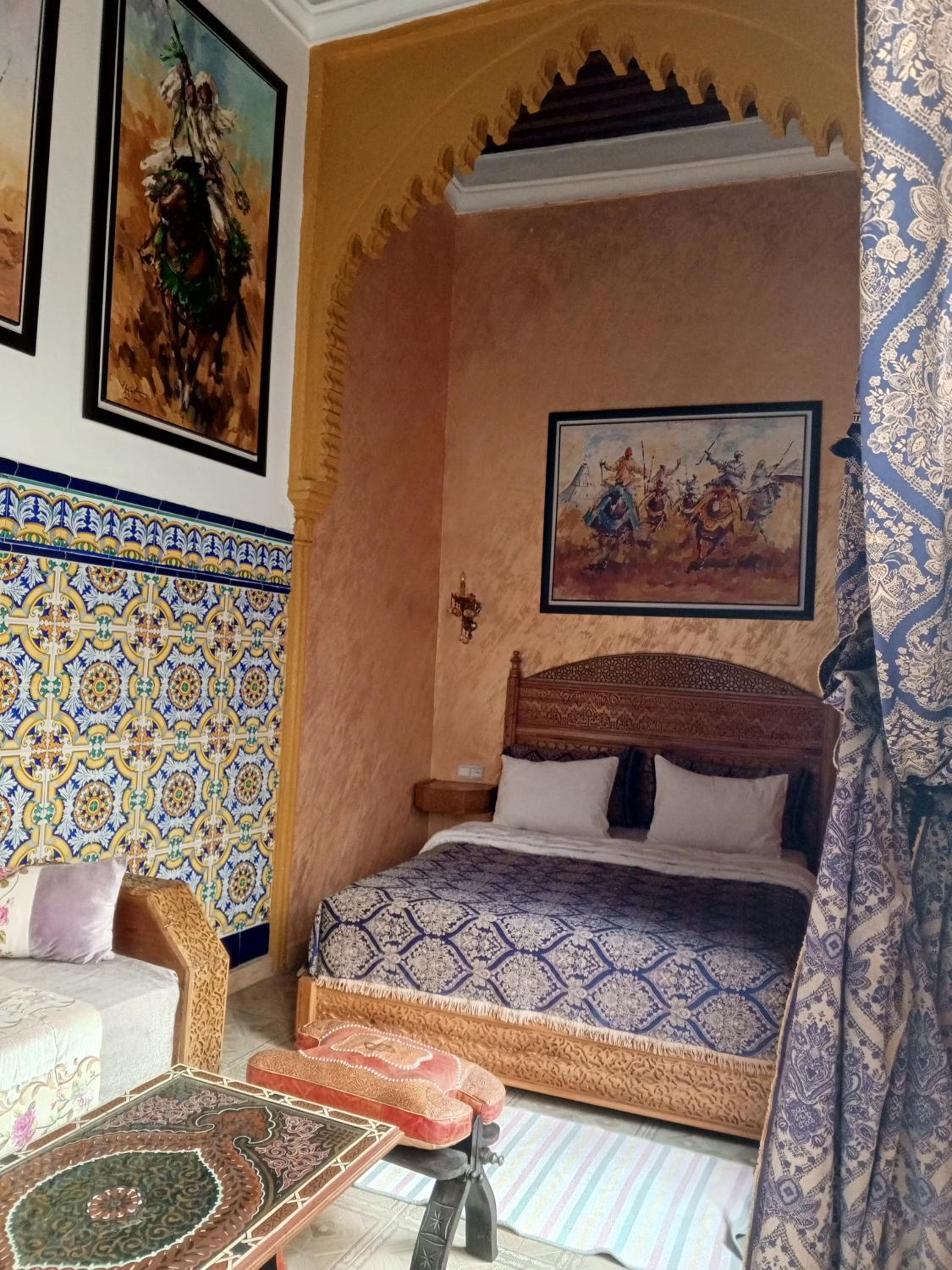 Superior King Room - Photo 4