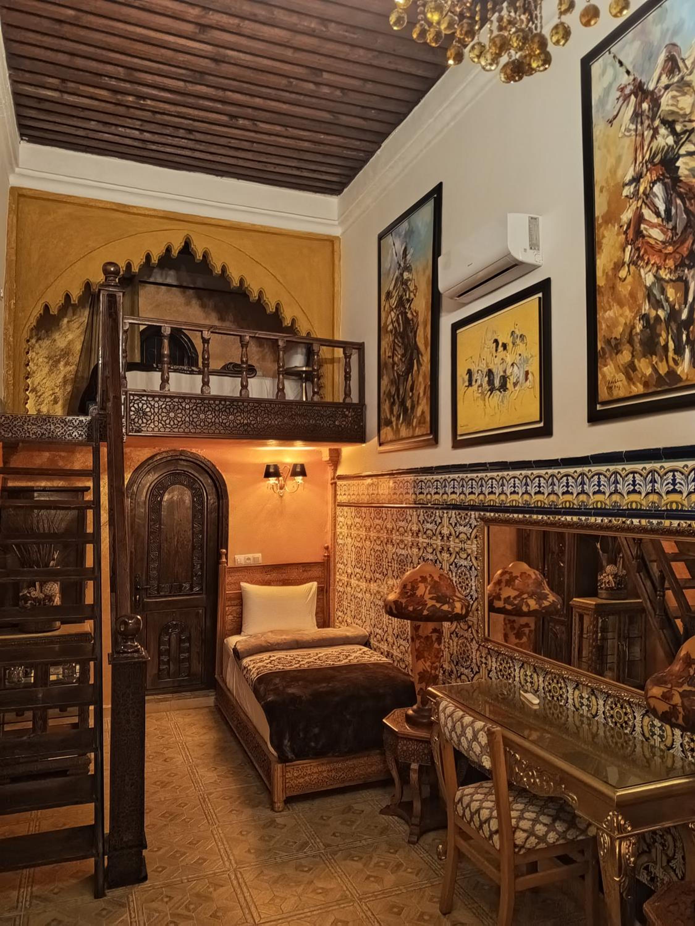 Superior King Room - Photo 5