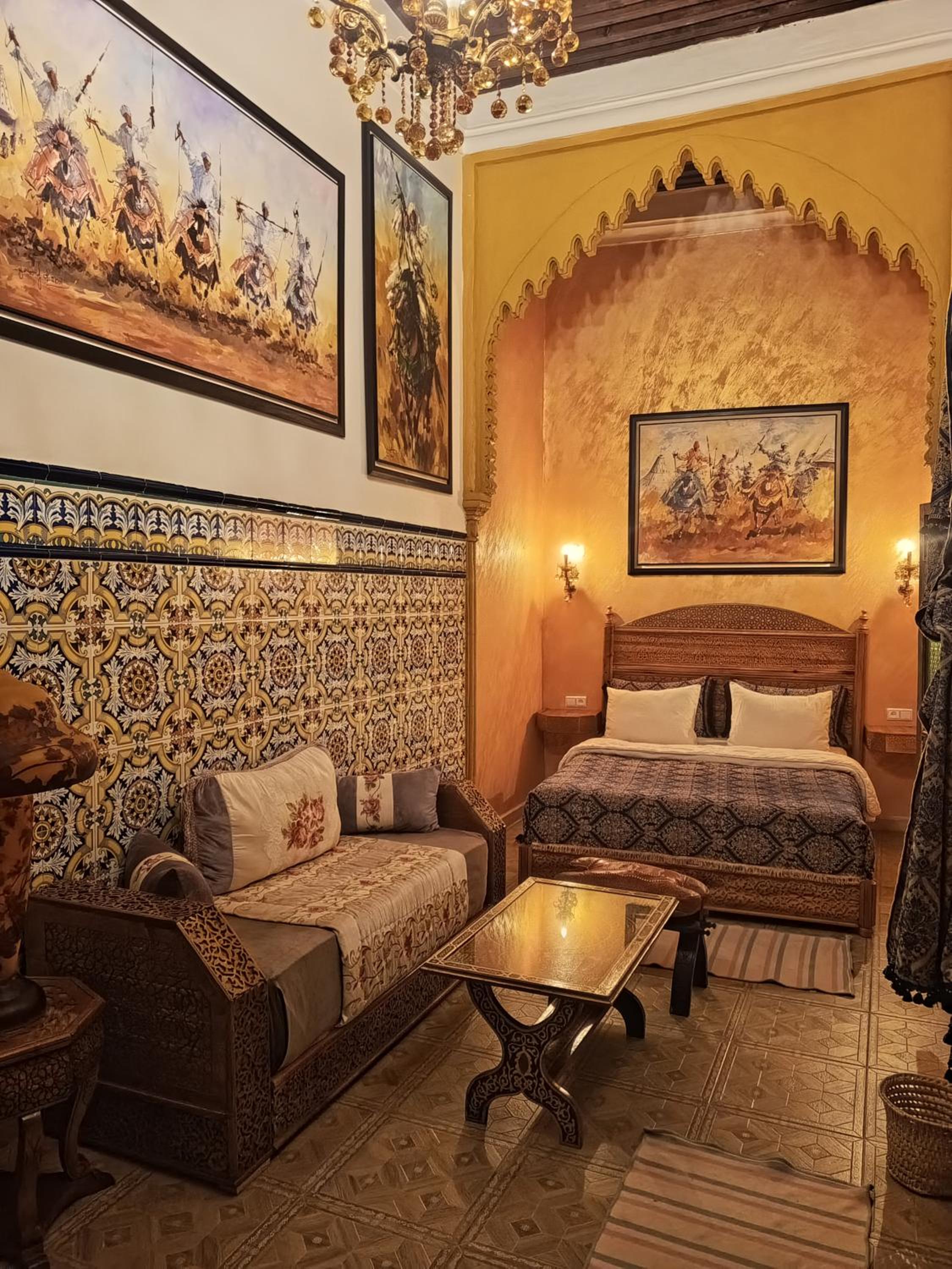 Superior King Room - Photo 11