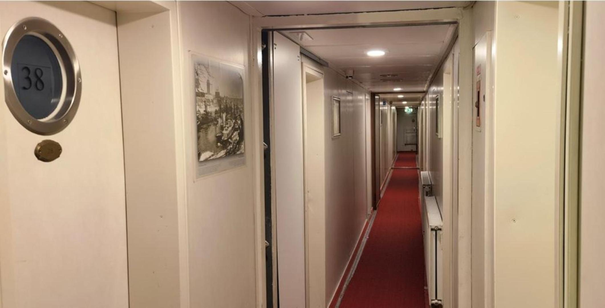 Quadruple Cabin 2nd Class -Shipotel Eastern photo 2
