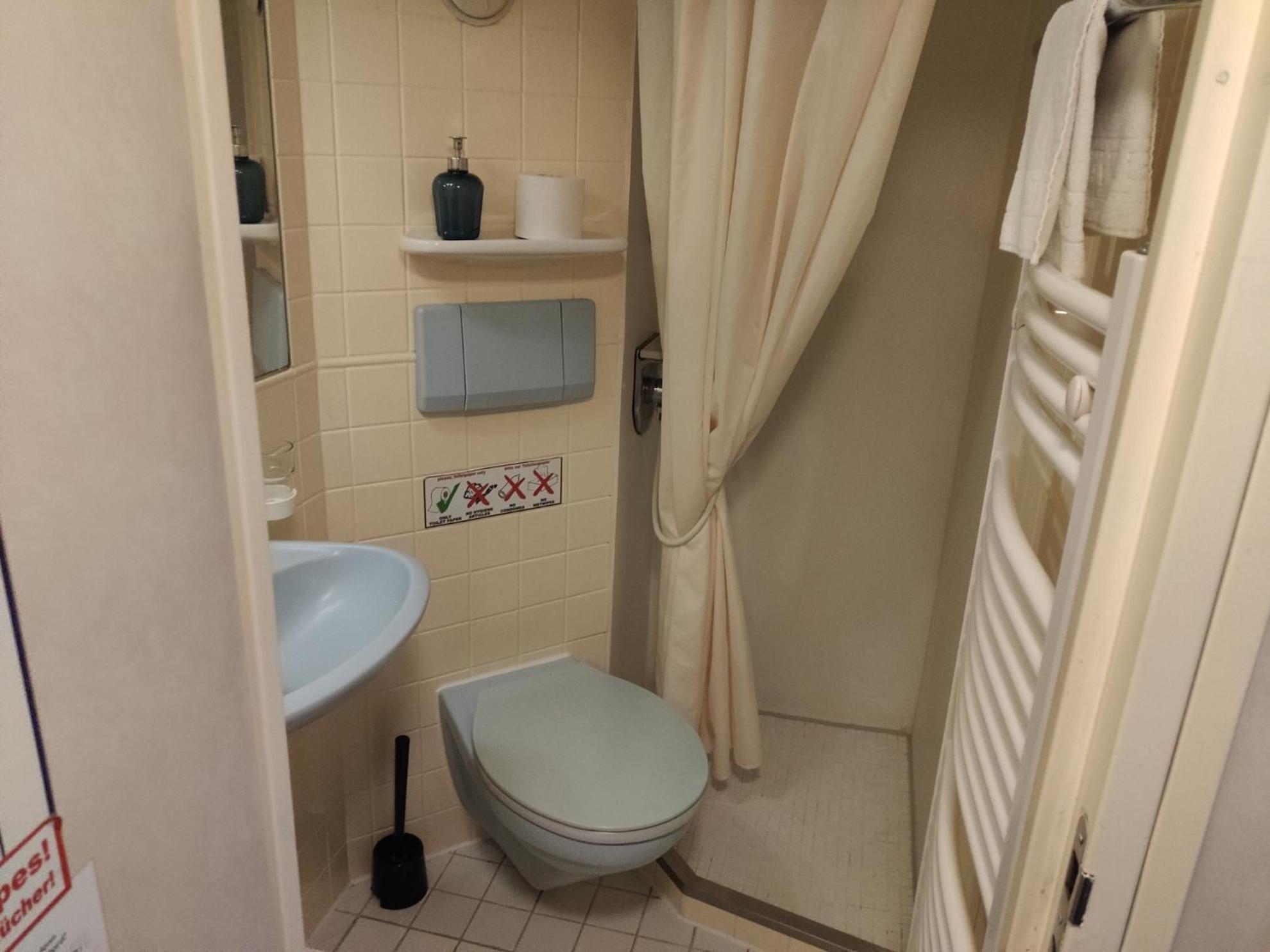 Double Cabin 2nd Class - Shipotel Eastern photo 3