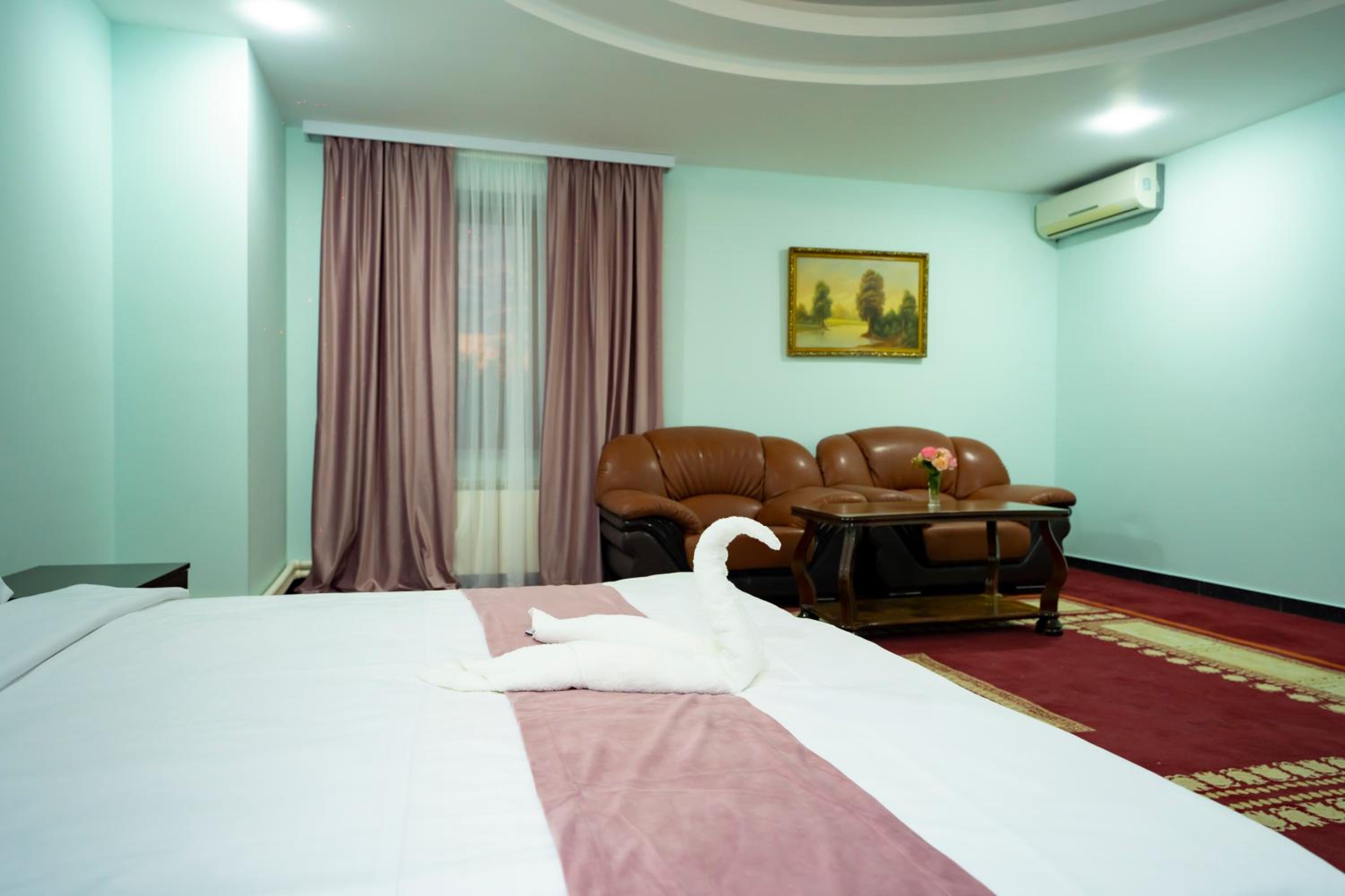 Deluxe Double Room With Shower