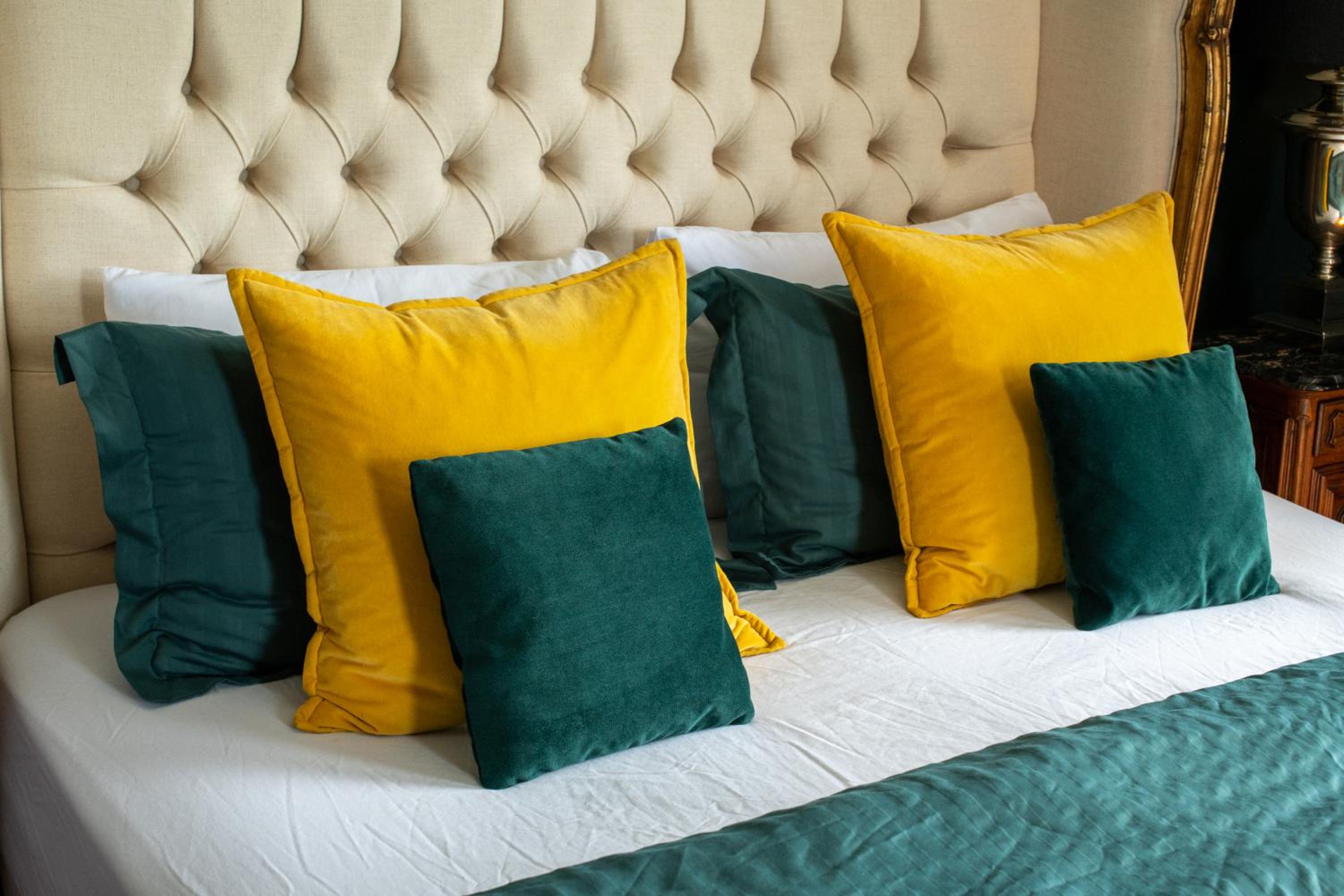 King Room with Garden View - Photo 7
