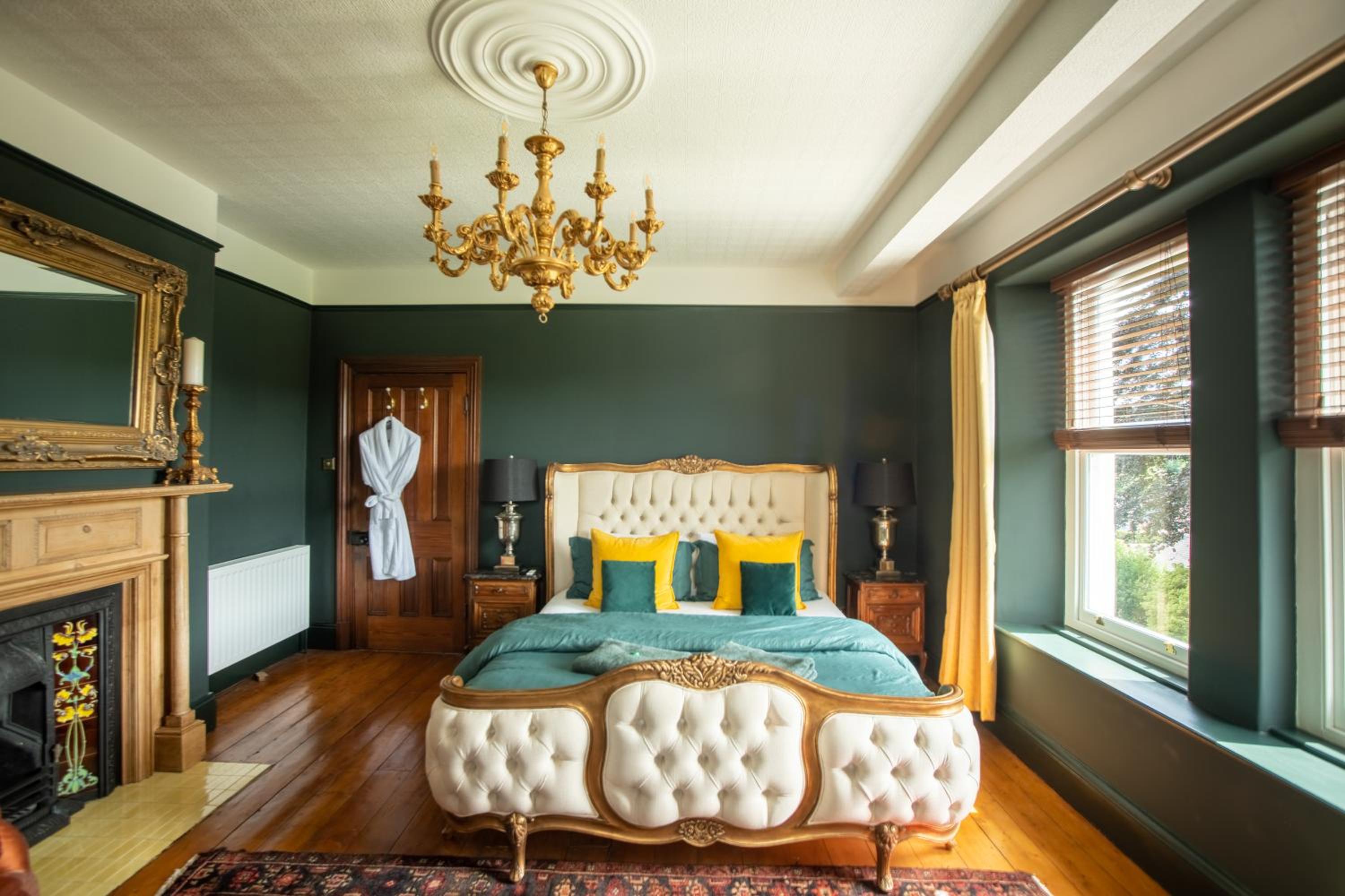 King Room with Garden View - Photo 33