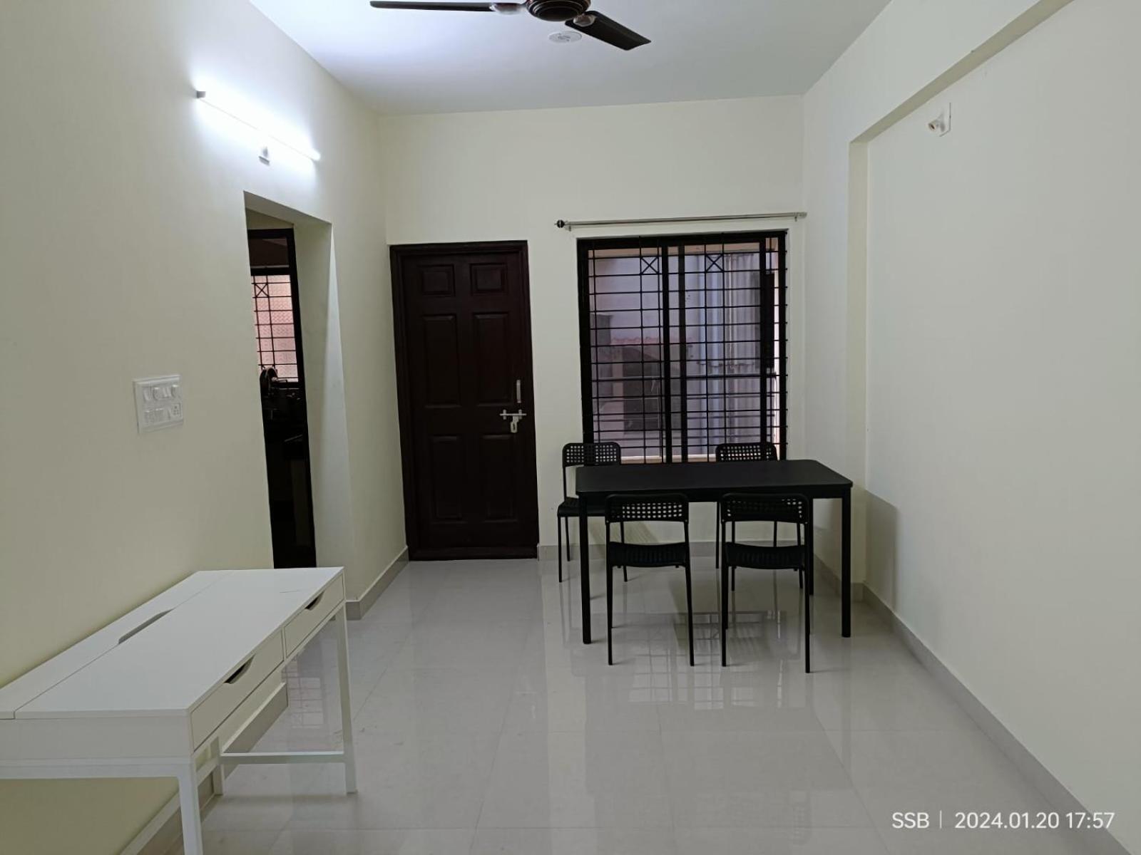 Deluxe Apartment photo 2