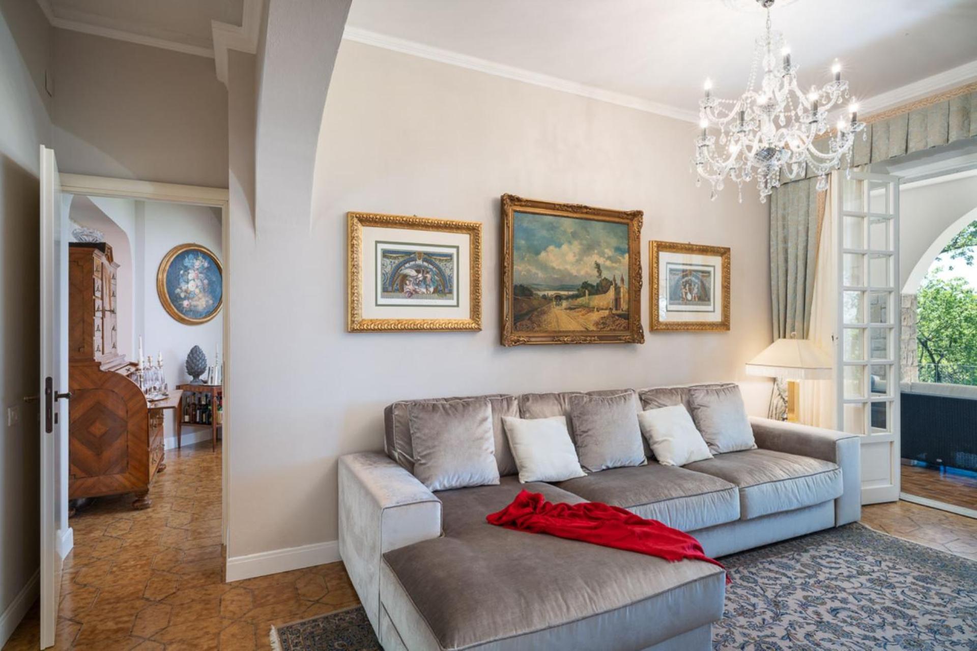 Villa photo 3
