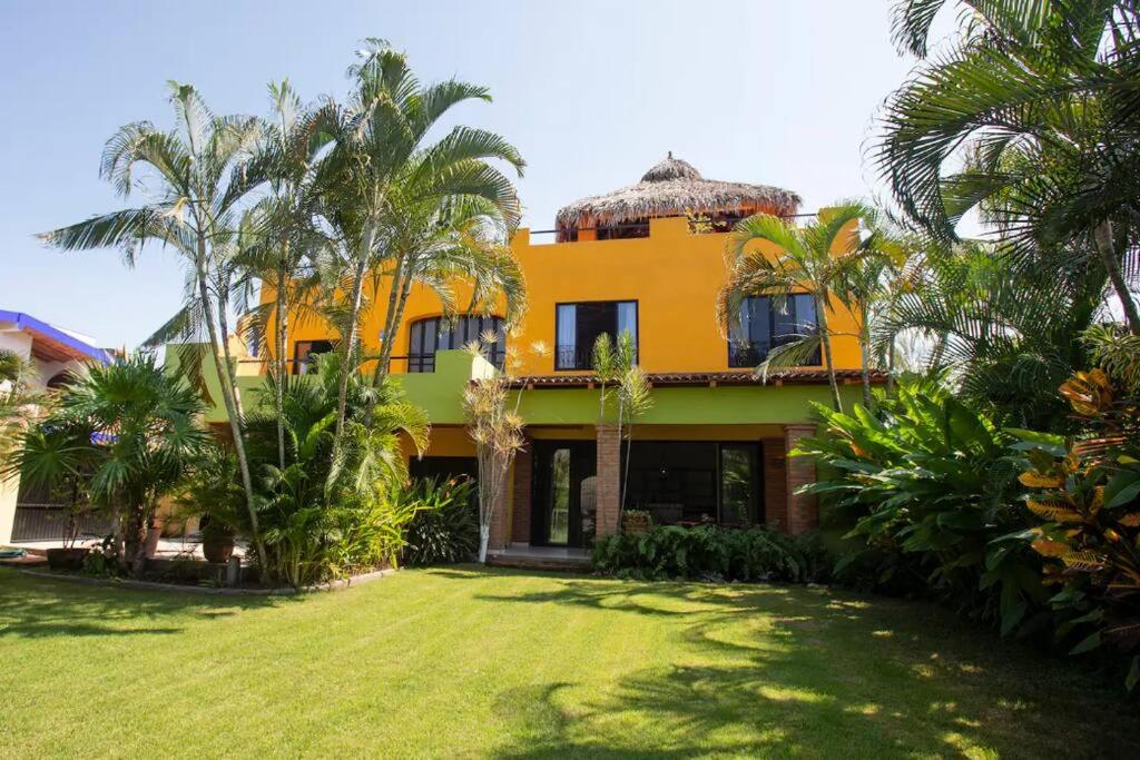 Villa photo 2