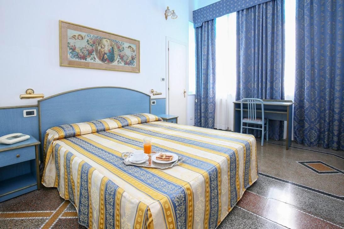 Triple Room - Photo 1