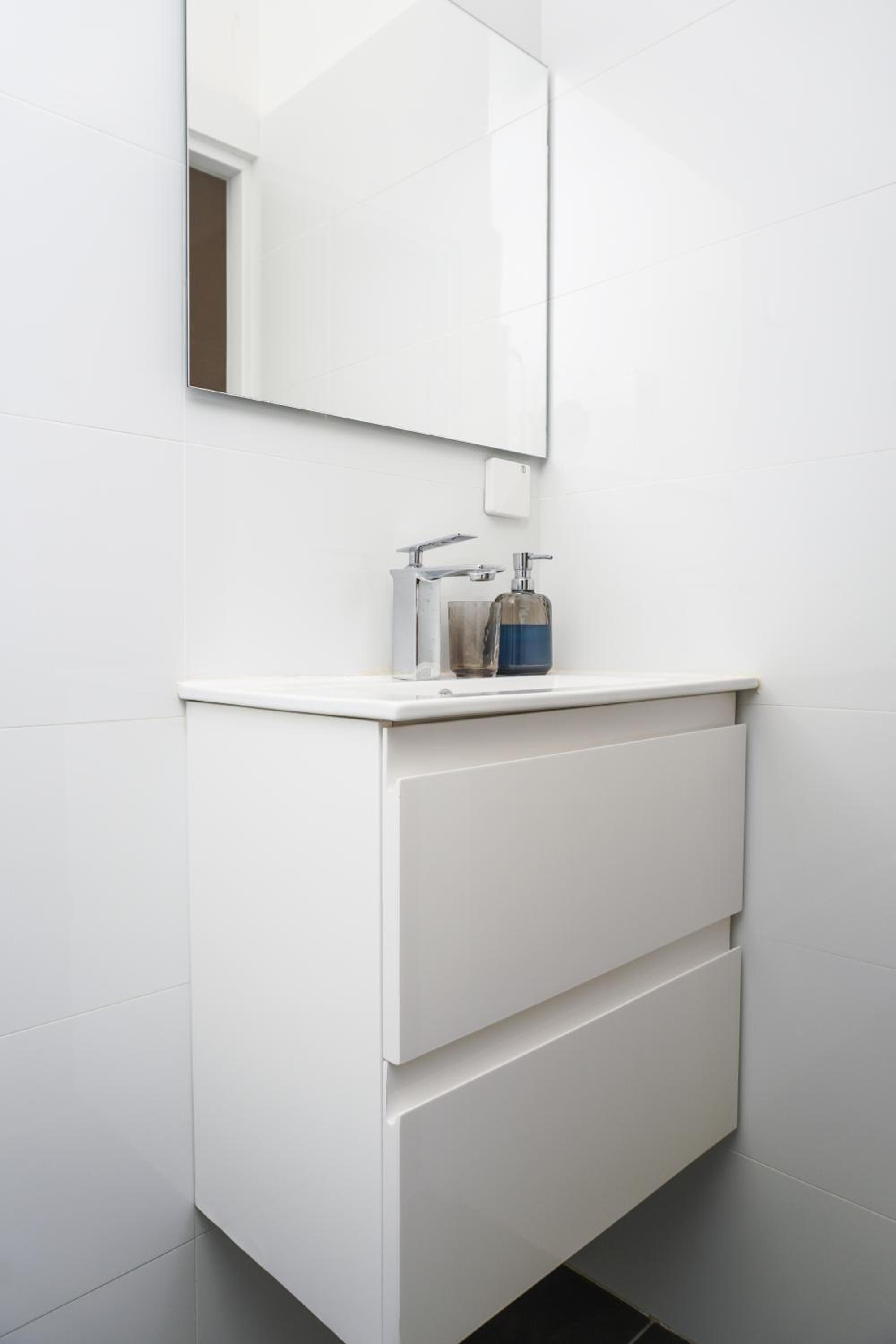 Double Room - Photo 11