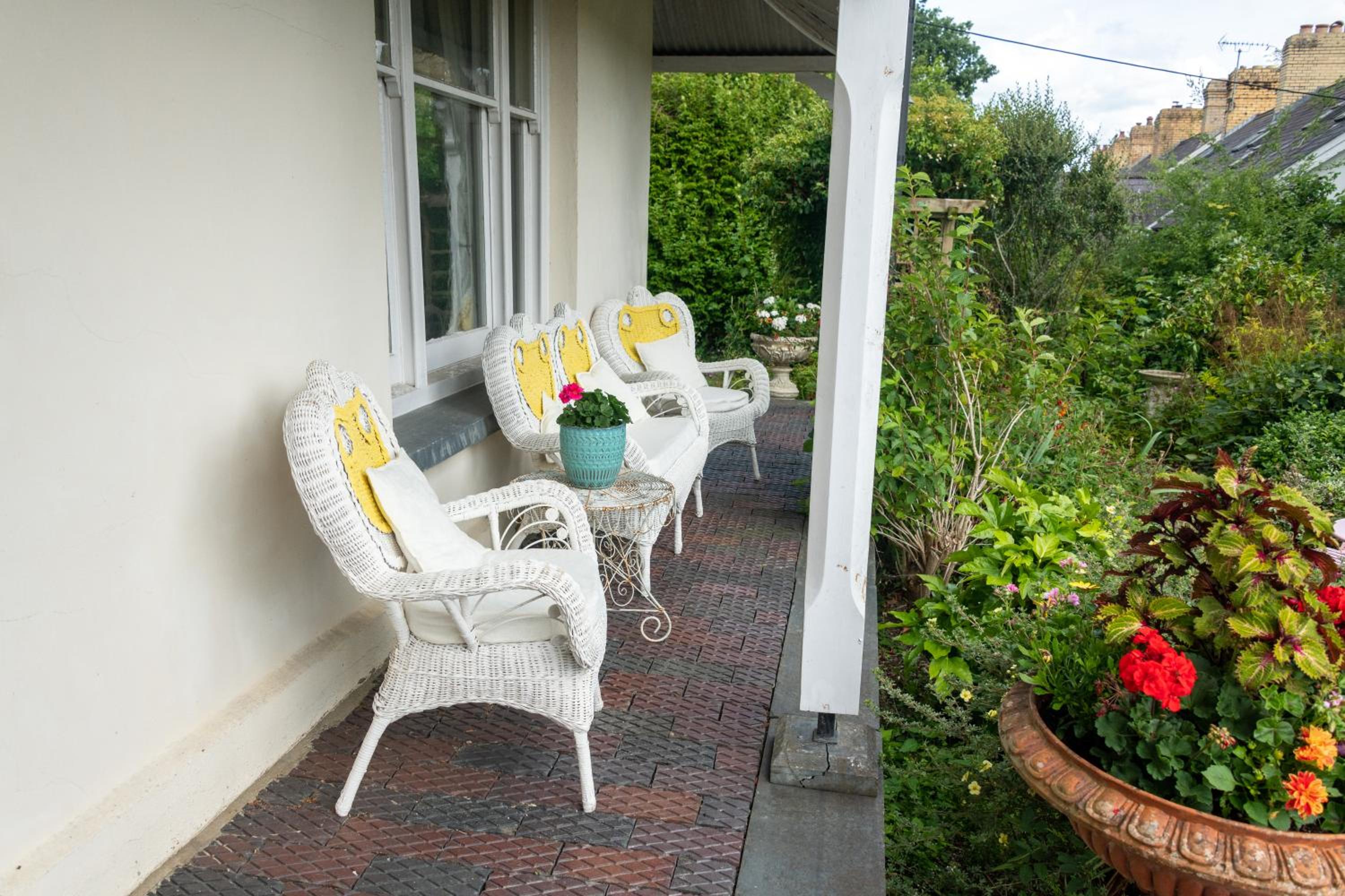 Double Room with Garden View - Photo 17