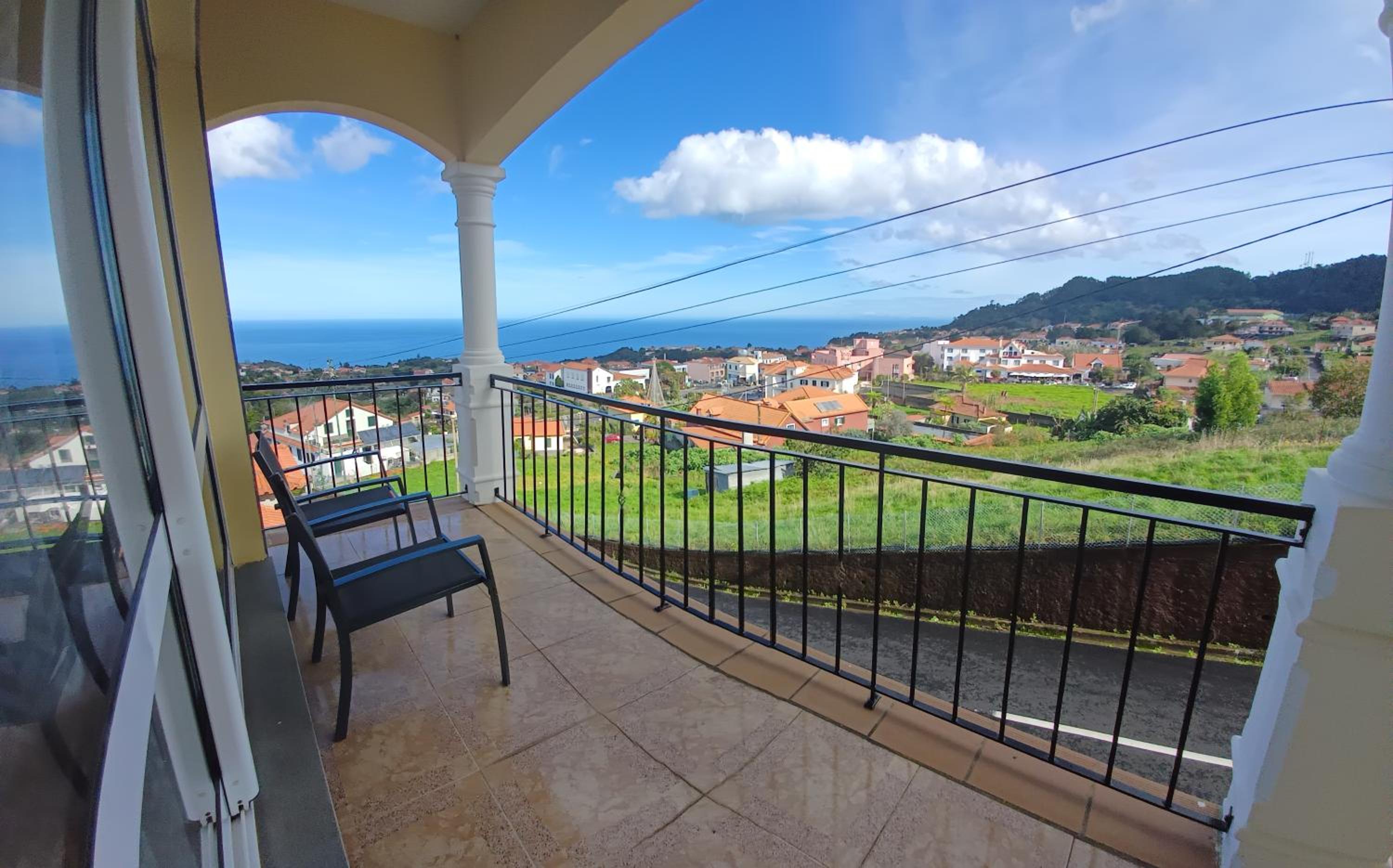 Apartment with Mountain View - Photo 15