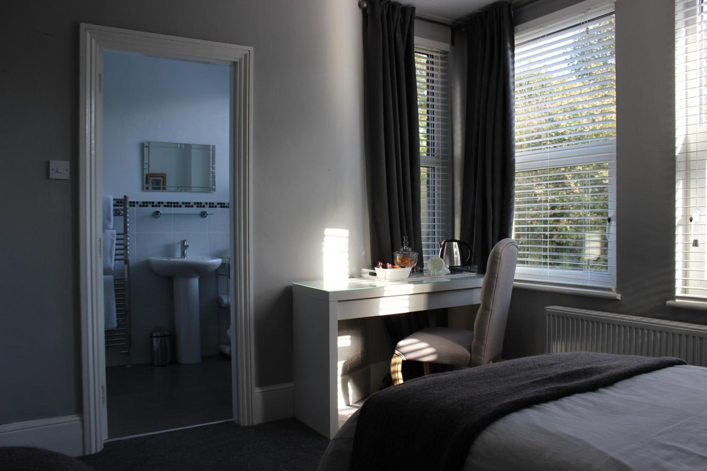 Deluxe Double or Twin Room photo 2