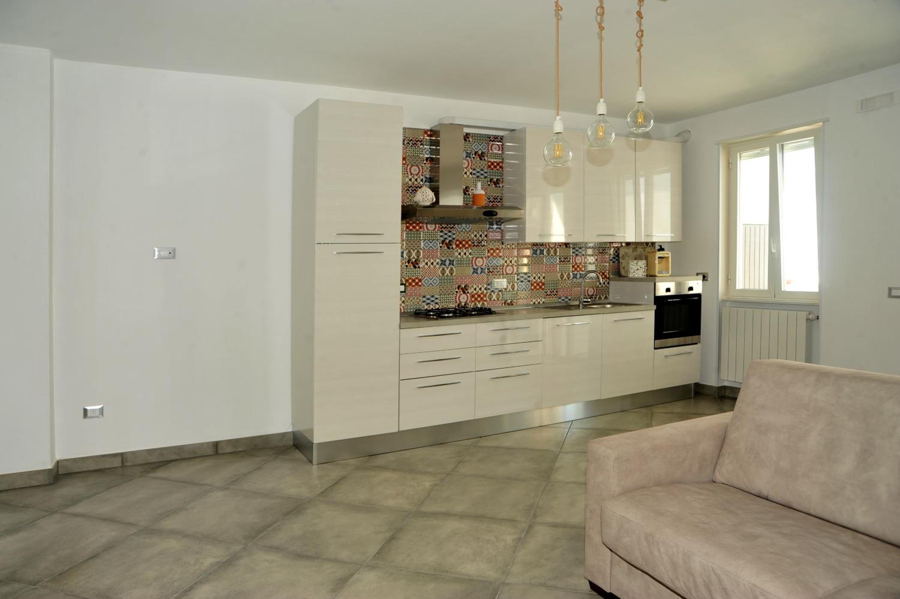 One-Bedroom Apartment photo 2