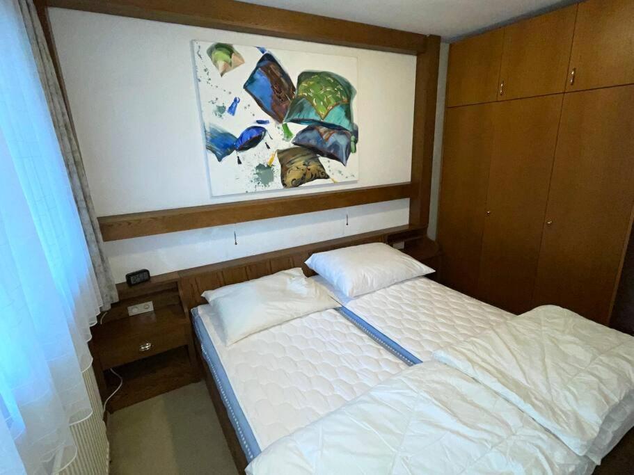 Two-Bedroom Apartment photo 2