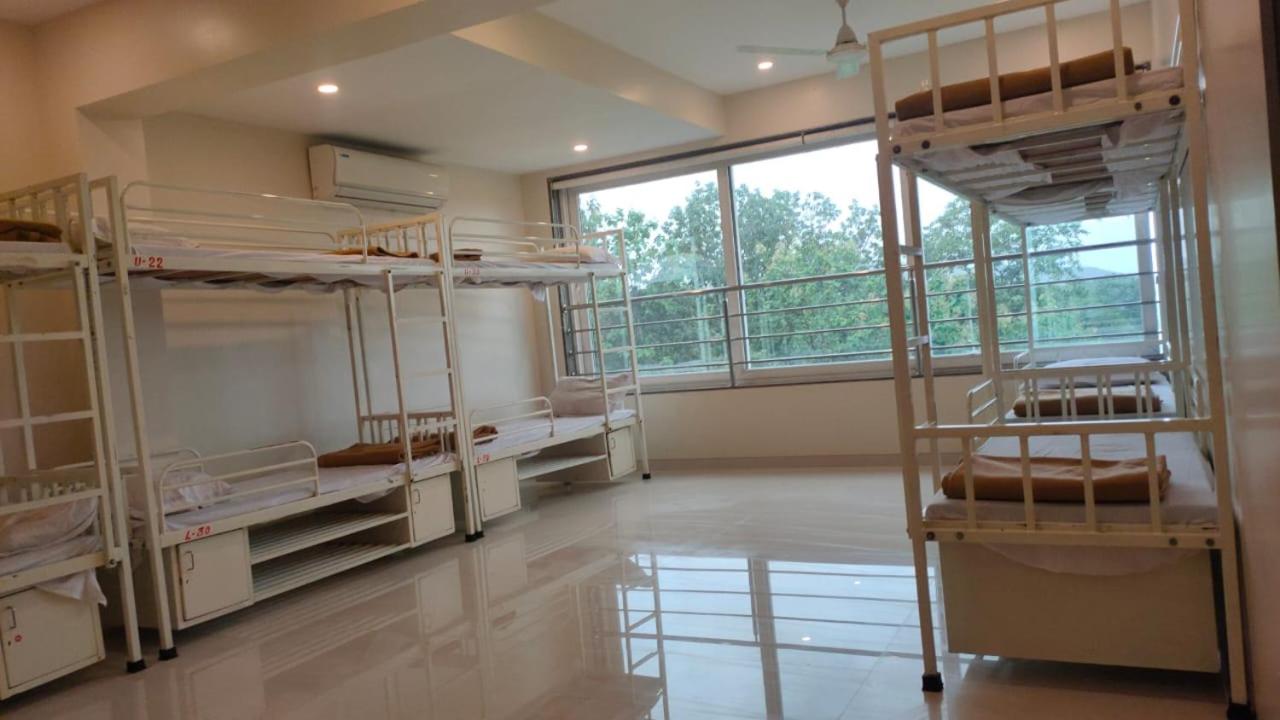 Mixed Dormitory Room photo 3