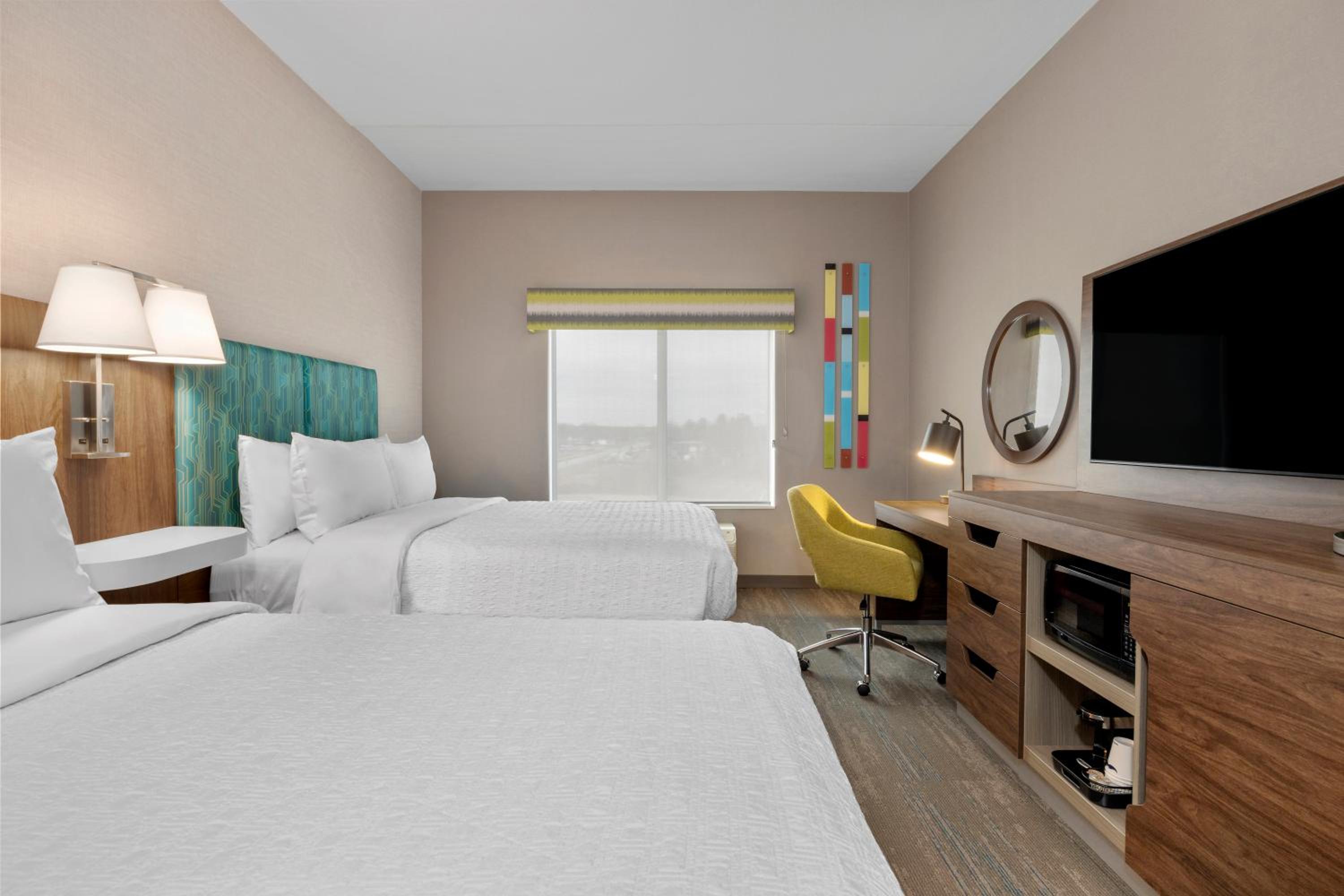 Queen Room with Two Queen Beds - Photo 1