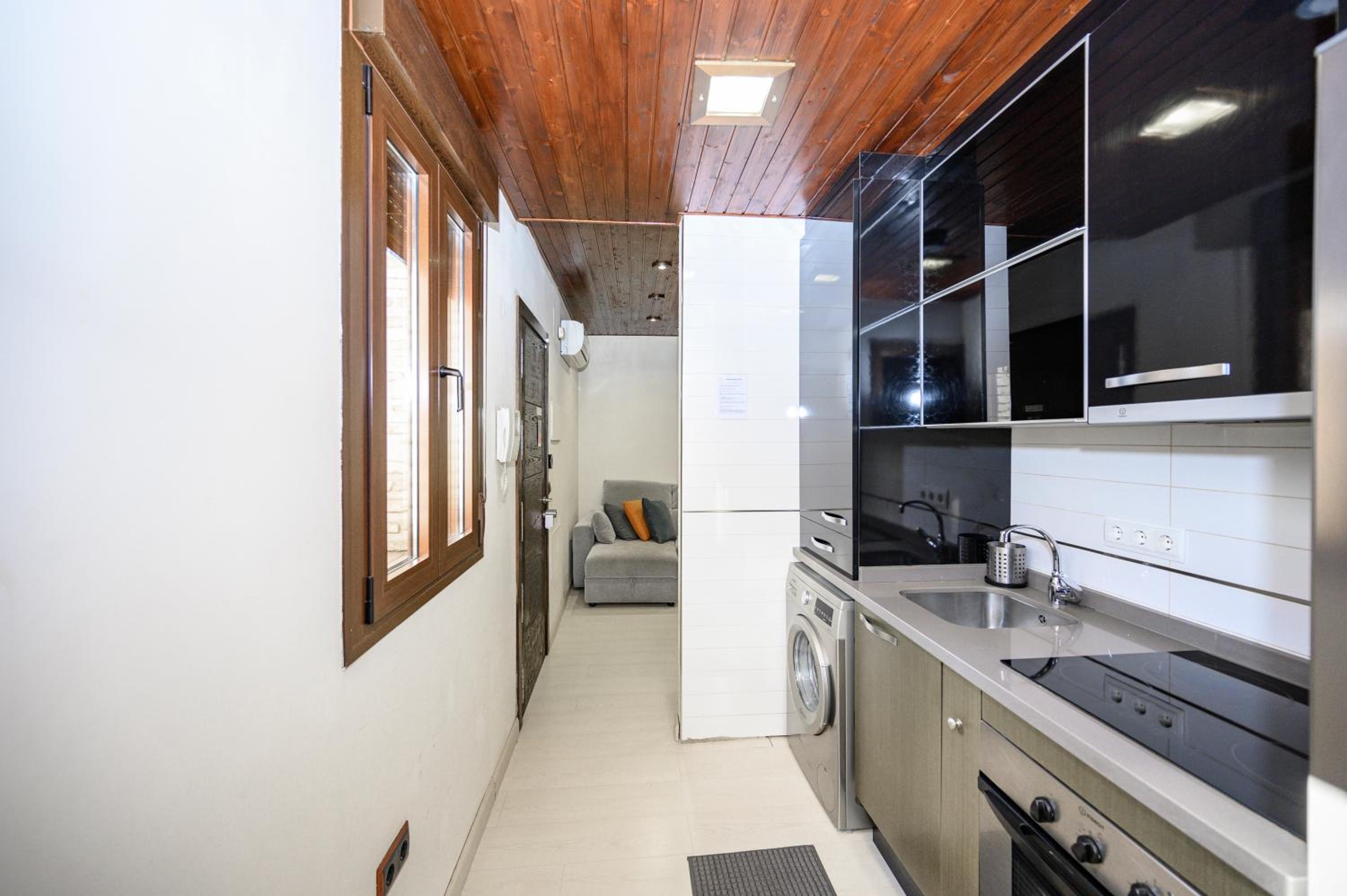 Apartment - Photo 14