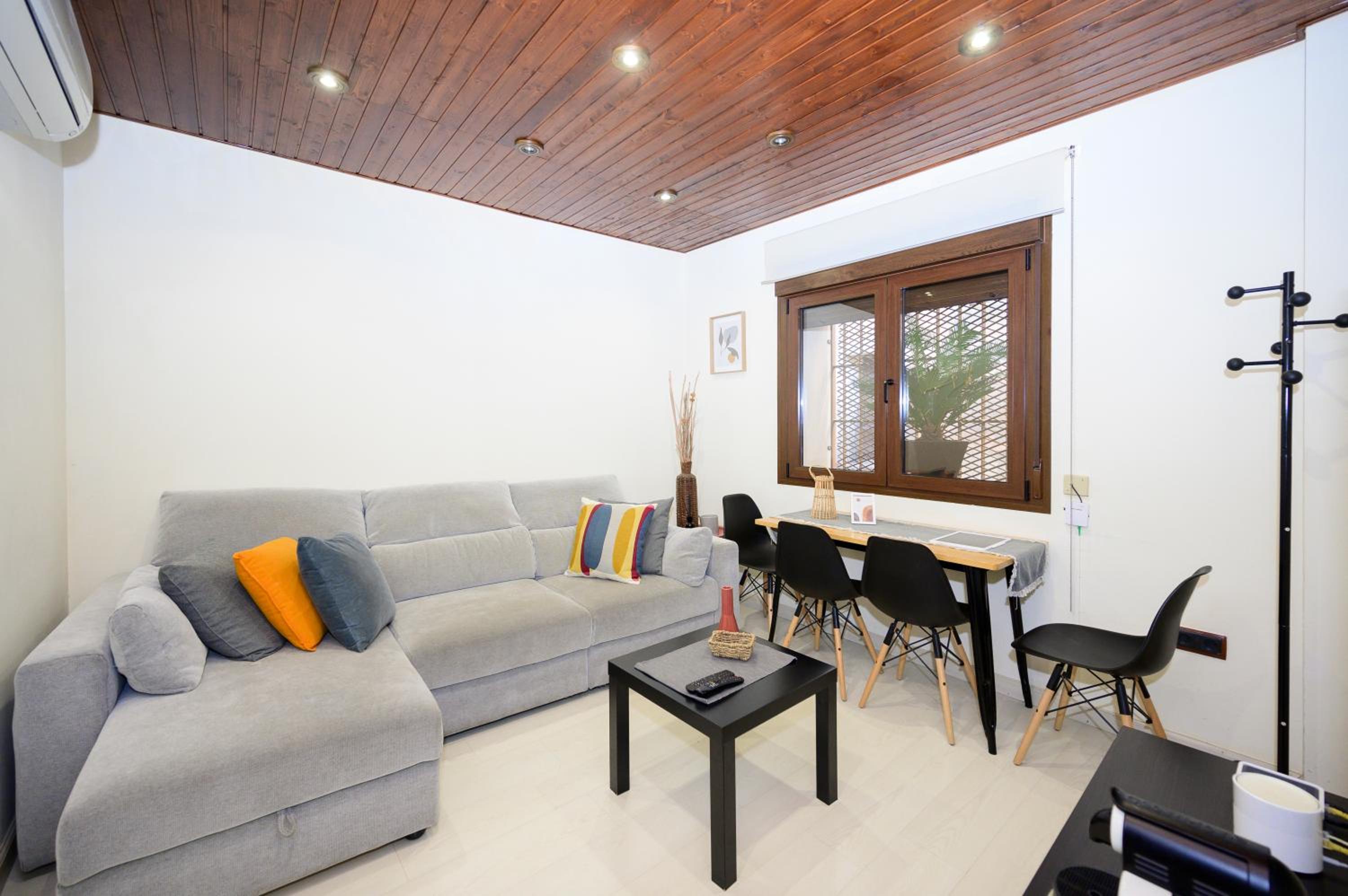 Apartment - Photo 11