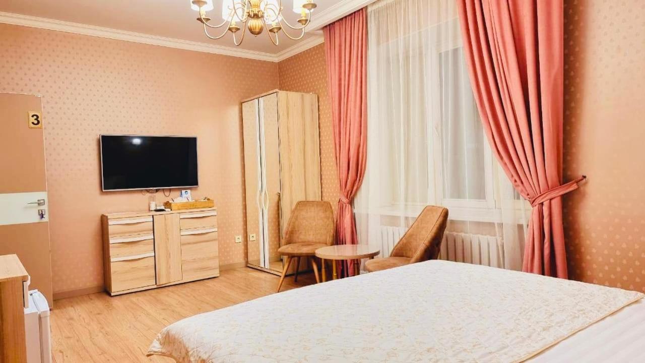 Large Double Room photo 1