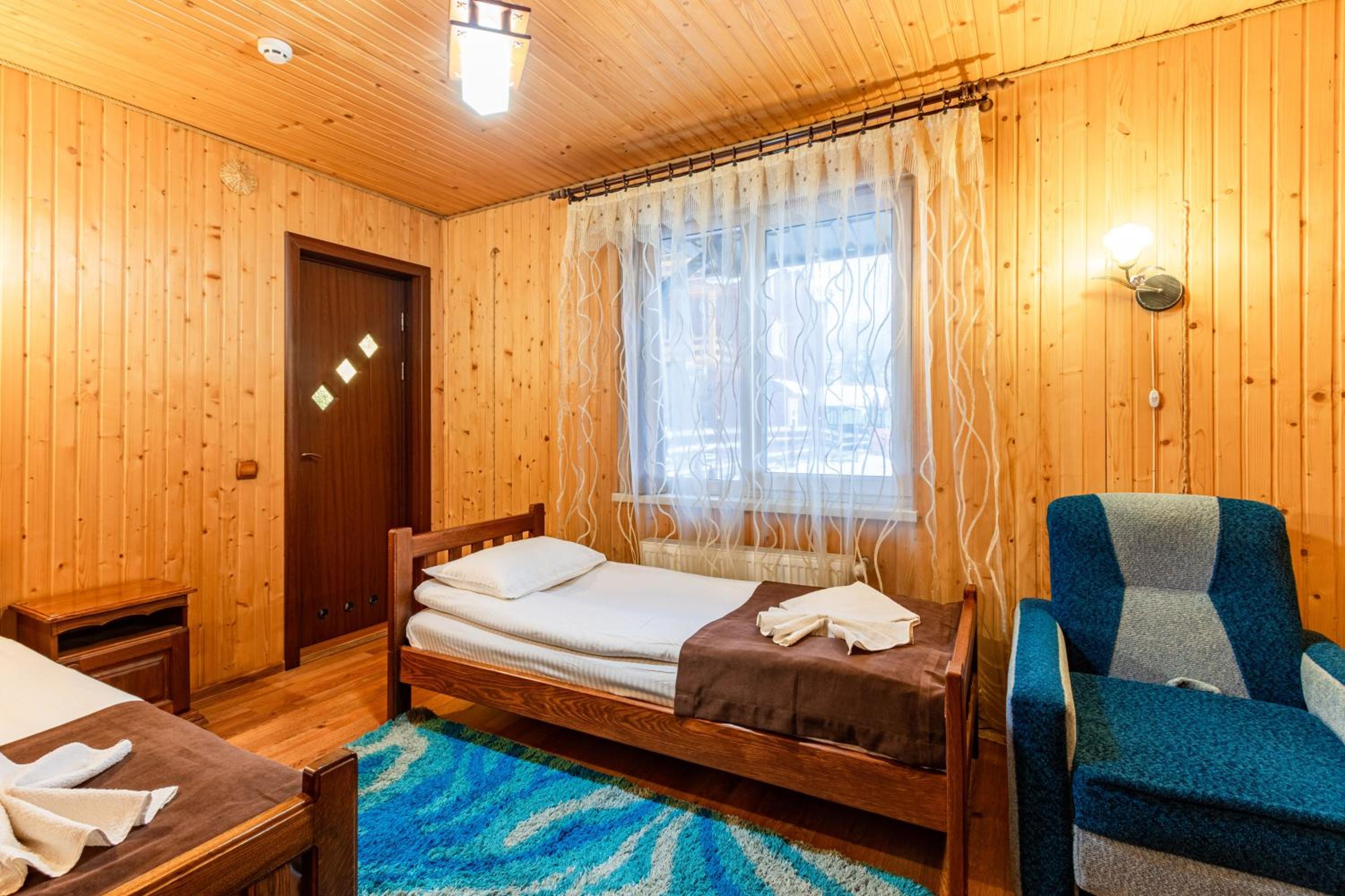 Economy Twin Room