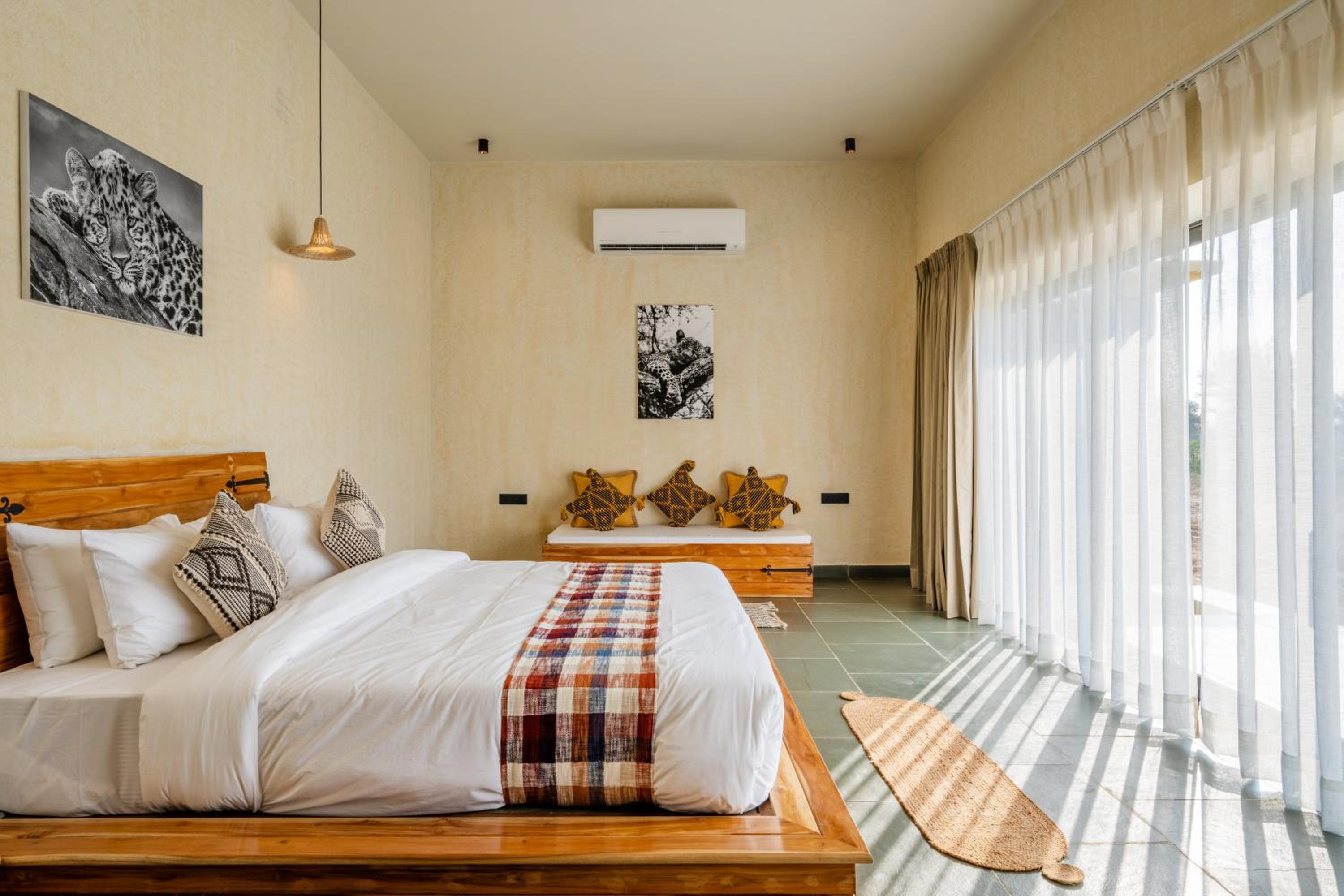 Double Room with Mountain View