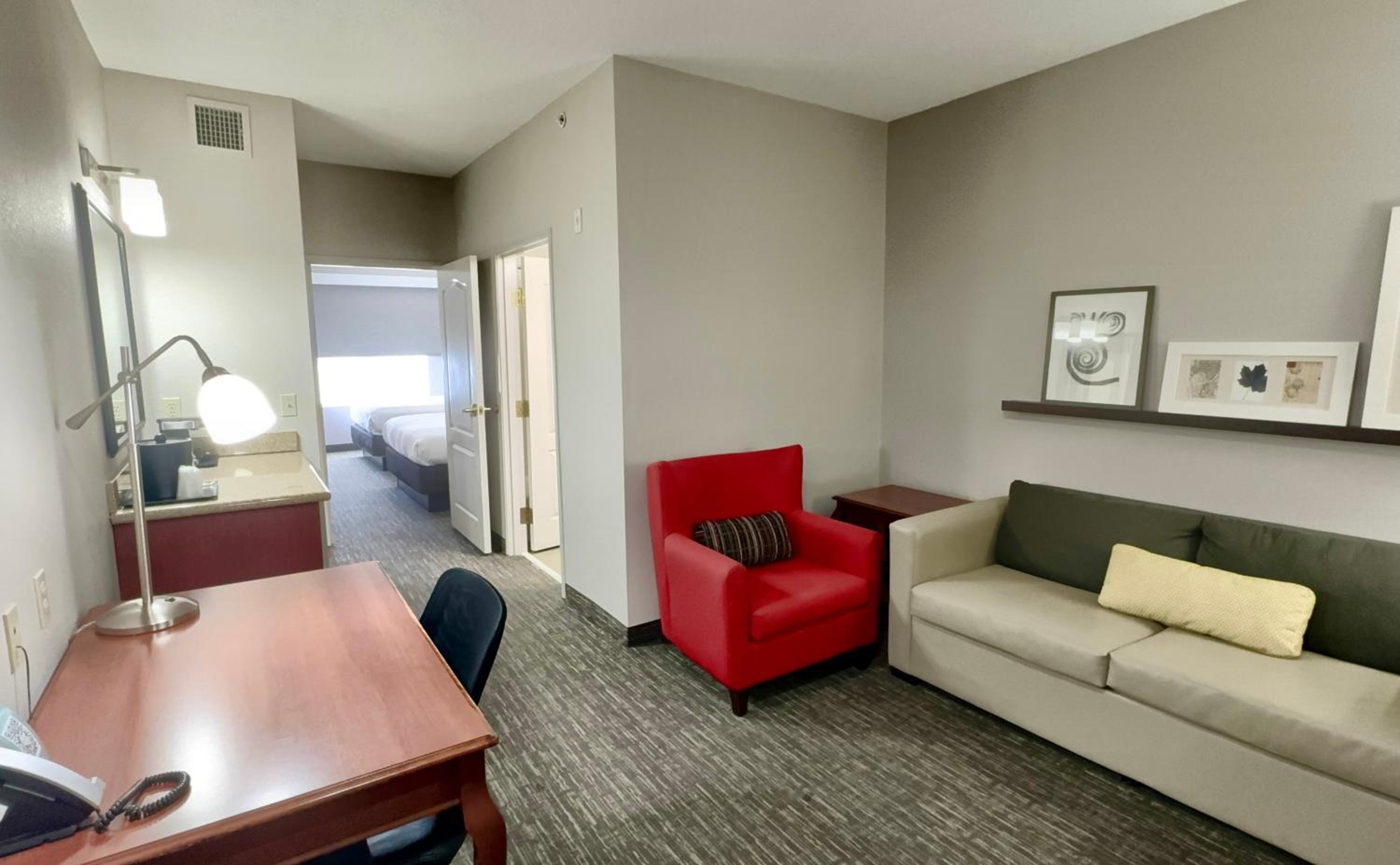 One-Bedroom Queen Suite with Sofa Bed - Photo 2