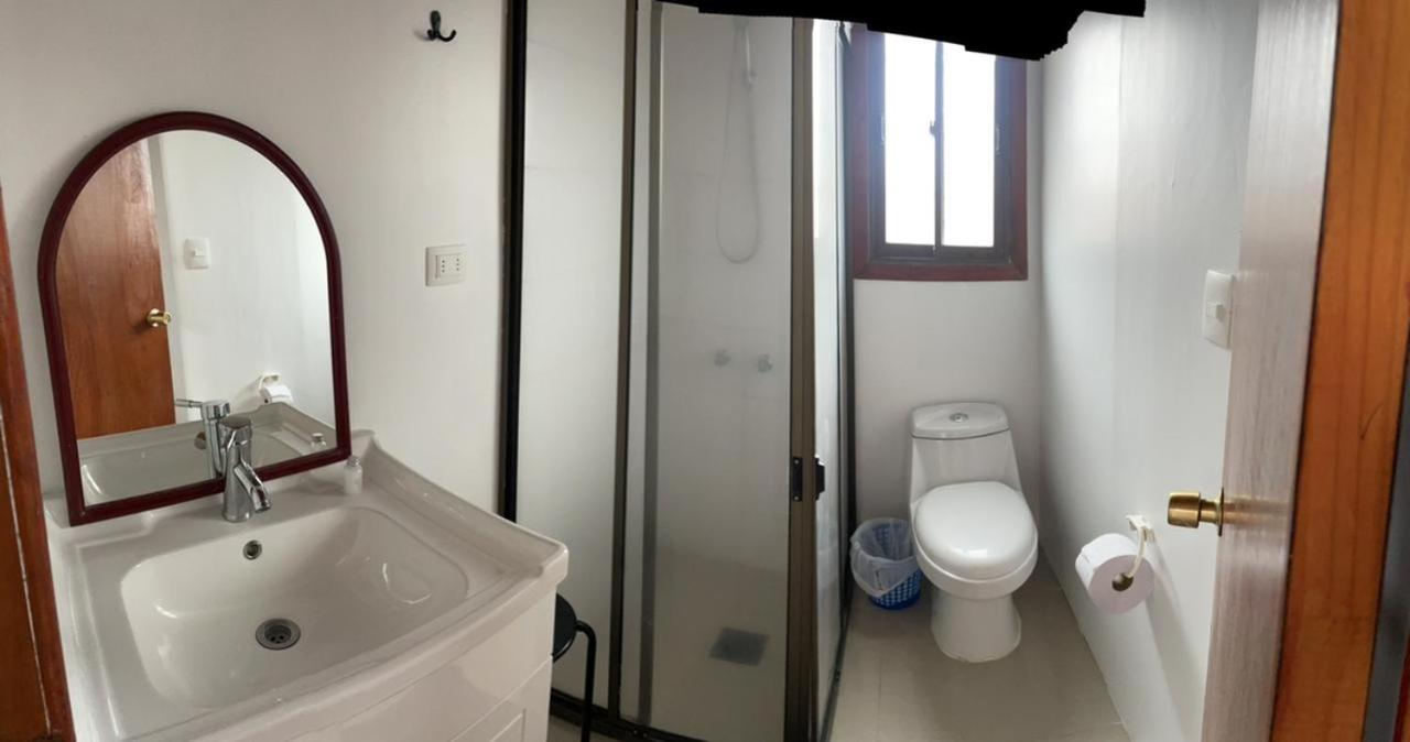 Double Room With Private Bathroom photo 2