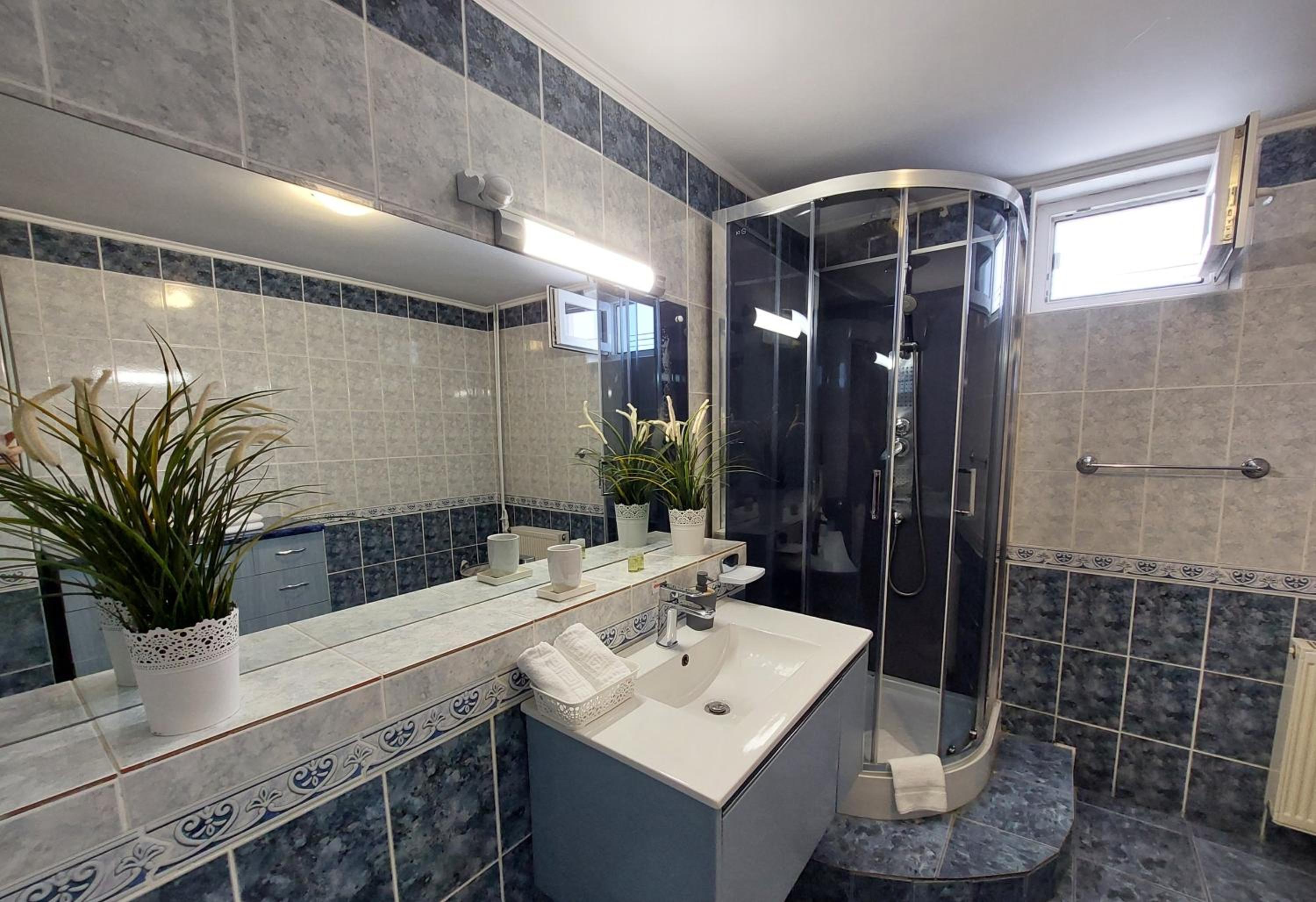 Double Room - Photo 4