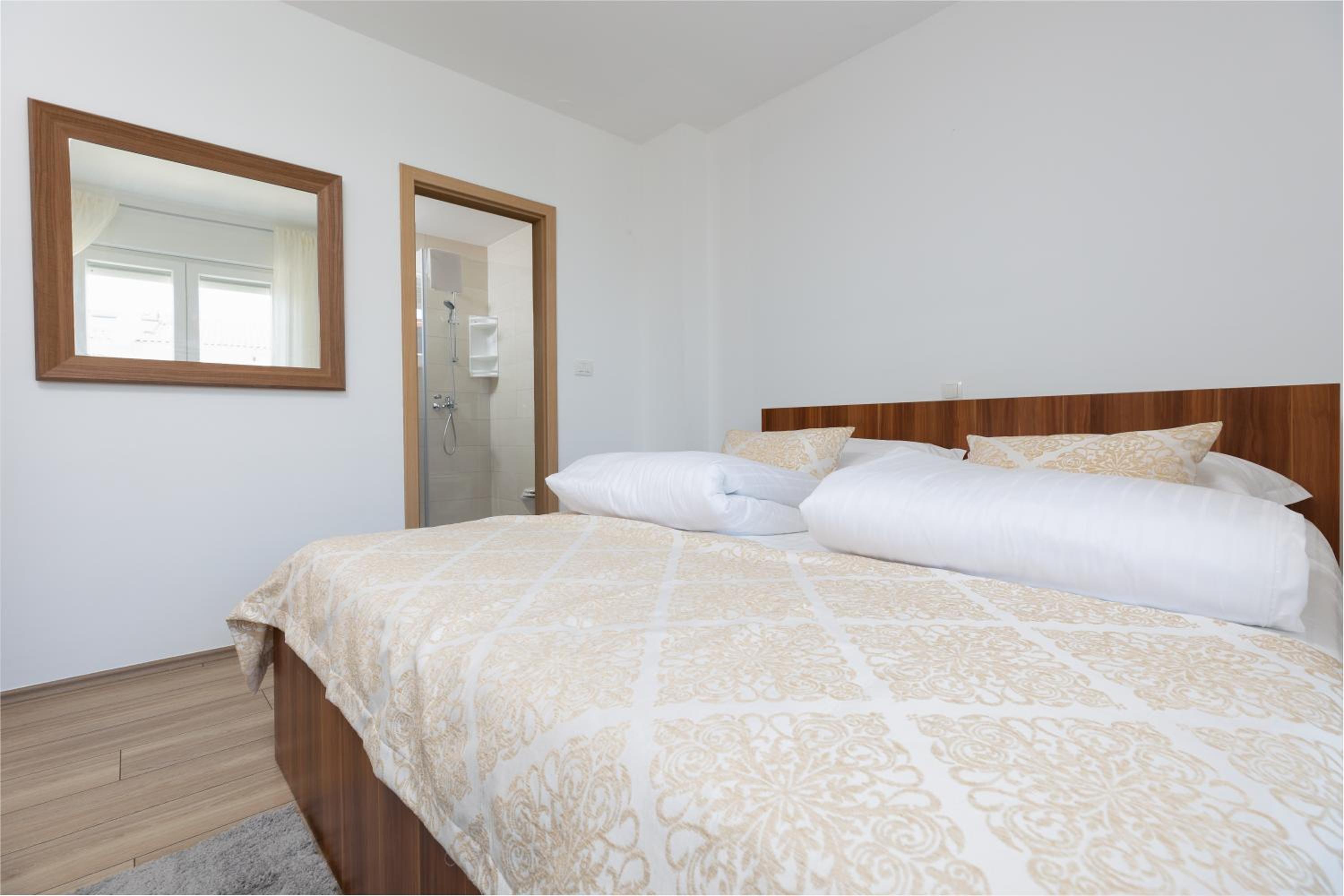 Villa photo 1