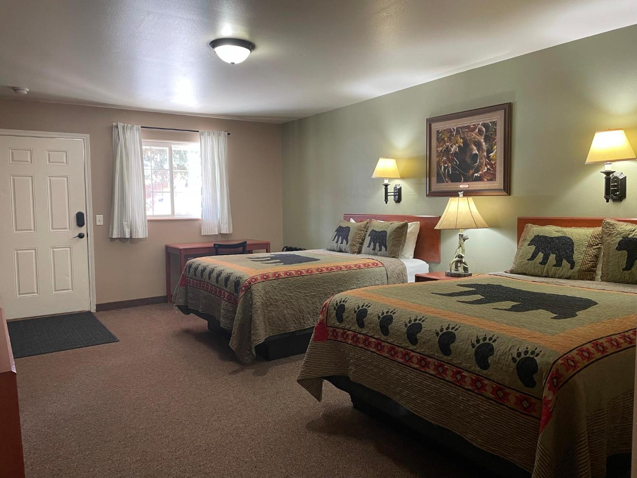 Deluxe Double Room with Shower photo 3