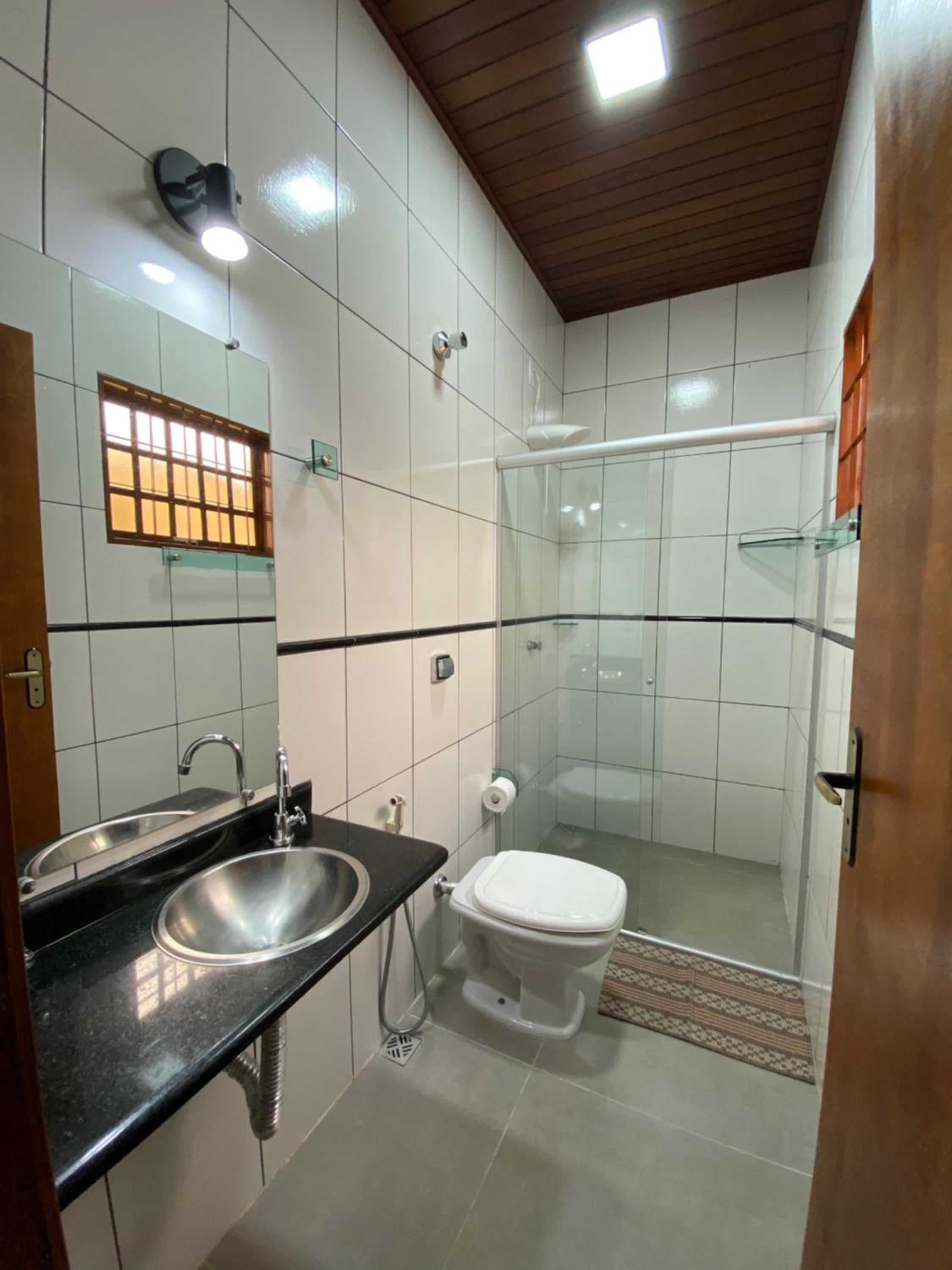Suite - Photo 5